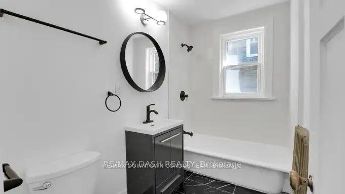 Photo 25 of Unit 31, 917 St Clair Avenue W, Toronto, Wychwood — HOMEH