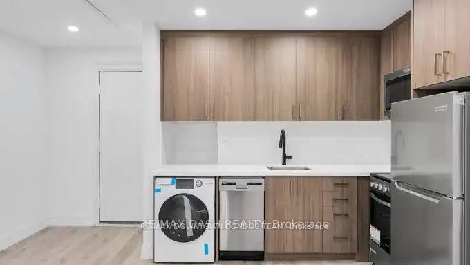Photo 46 of Unit 31, 917 St Clair Avenue W, Toronto, Wychwood — HOMEH