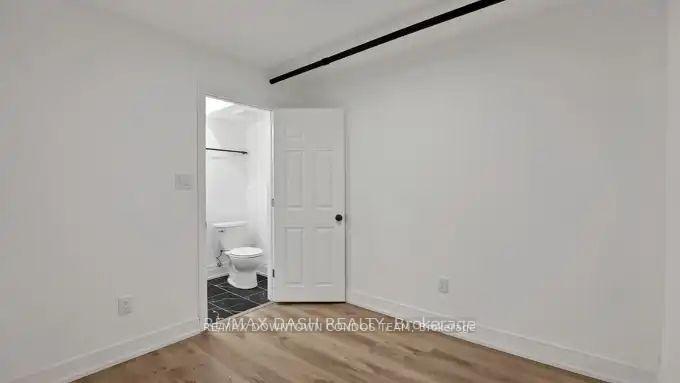 Photo 48 of Unit 31, 917 St Clair Avenue W, Toronto, Wychwood — HOMEH