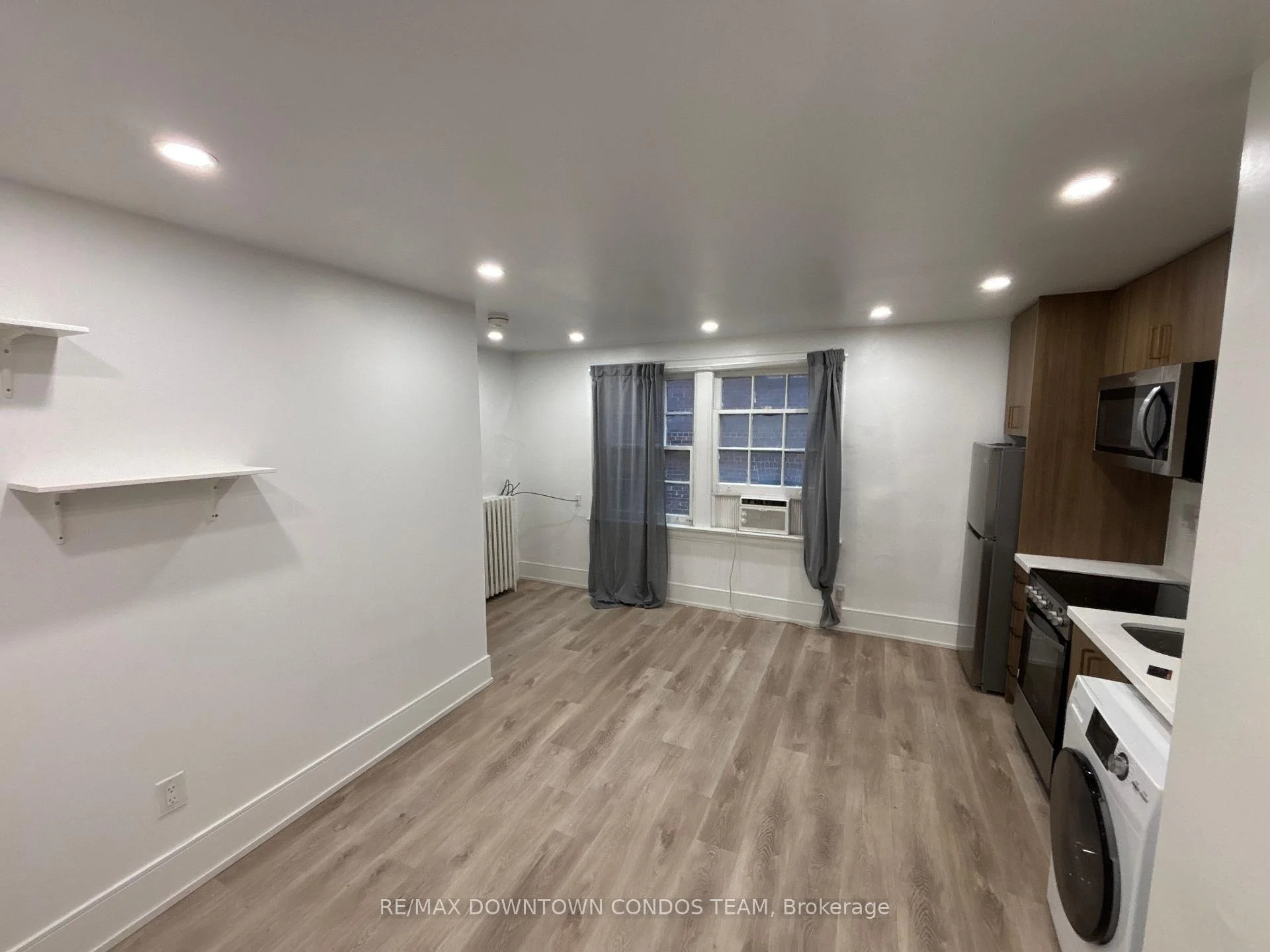 Photo 14 of Unit 31, 917 St Clair Avenue W, Toronto, Wychwood — HOMEH