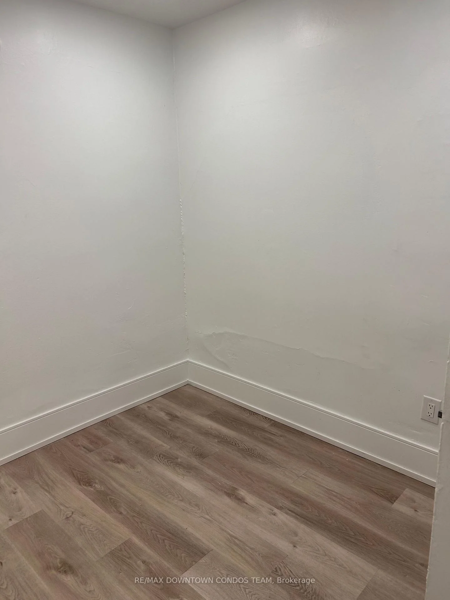 Photo 30 of Unit 31, 917 St Clair Avenue W, Toronto, Wychwood — HOMEH