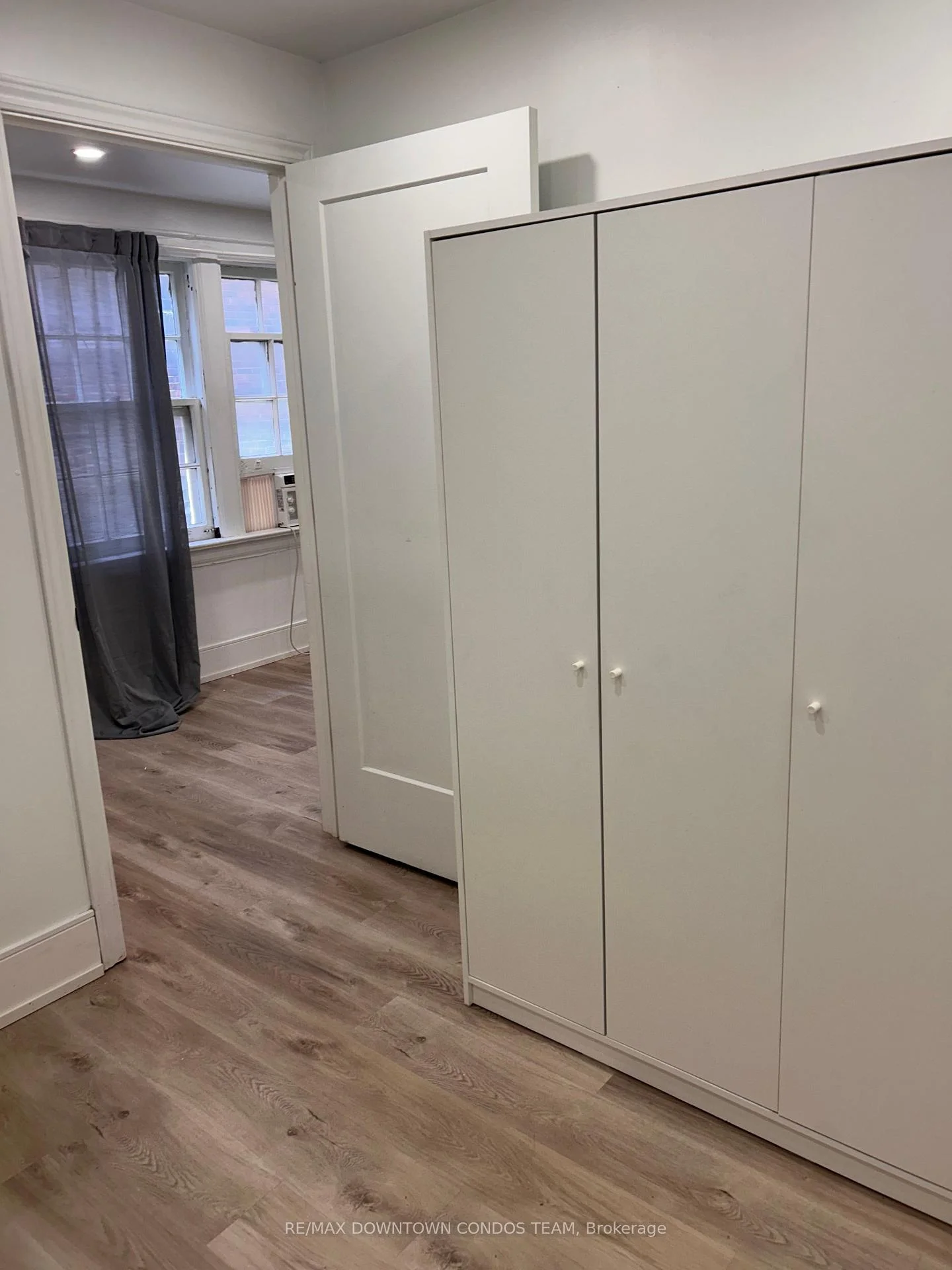 Photo 32 of Unit 31, 917 St Clair Avenue W, Toronto, Wychwood — HOMEH