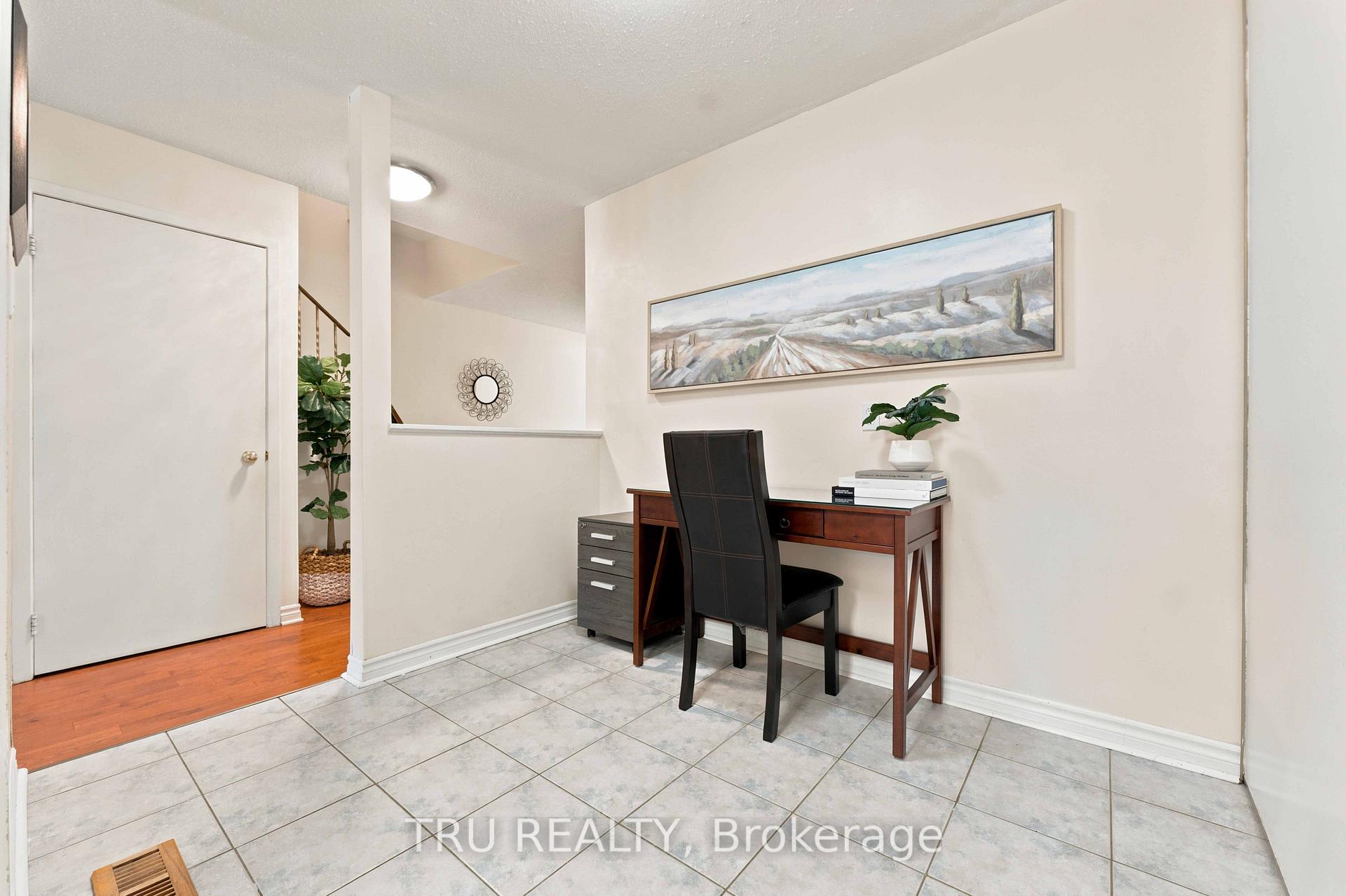 Photo 6 of 2154 Orient Park Drive, Ottawa, Blackburn Hamlet (South) — HOMEH