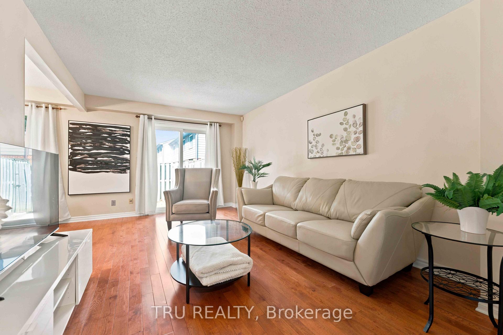 Photo 7 of 2154 Orient Park Drive, Ottawa, Blackburn Hamlet (South) — HOMEH