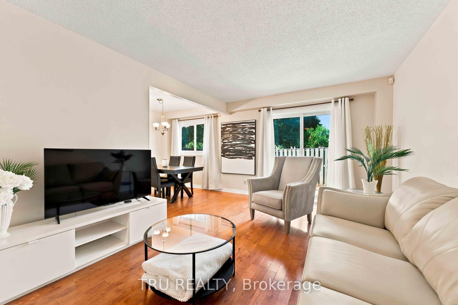 Photo 11 of 2154 Orient Park Drive, Ottawa, Blackburn Hamlet (South) — HOMEH