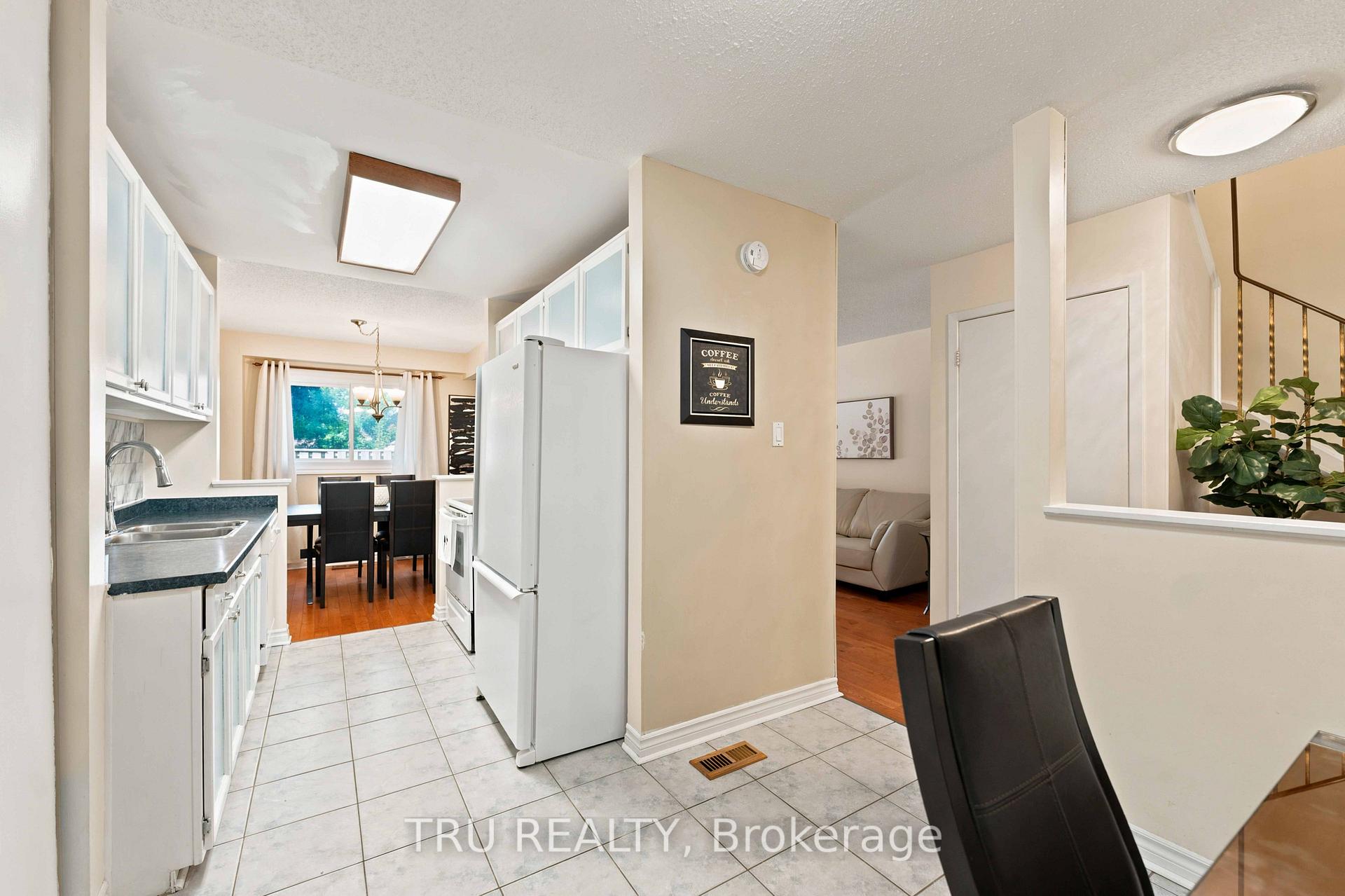 Photo 17 of 2154 Orient Park Drive, Ottawa, Blackburn Hamlet (South) — HOMEH