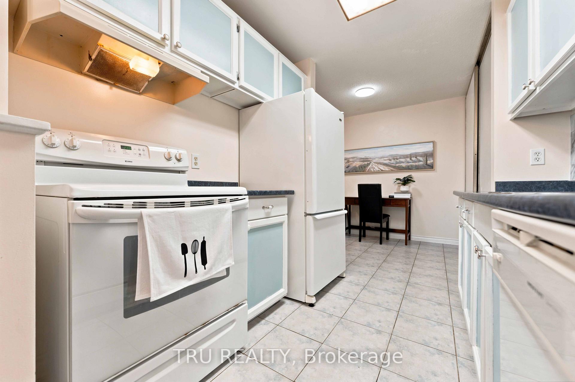 Photo 20 of 2154 Orient Park Drive, Ottawa, Blackburn Hamlet (South) — HOMEH