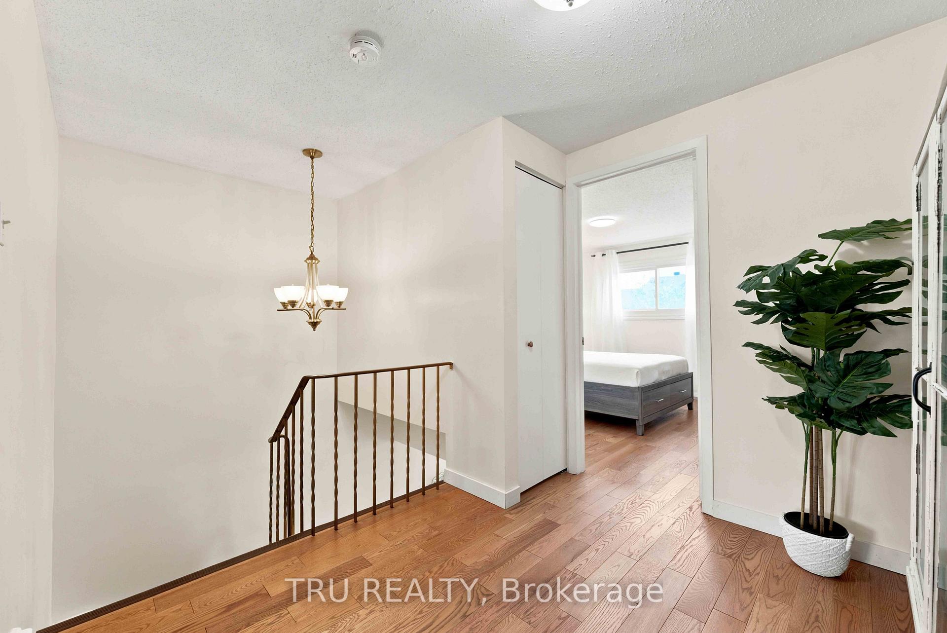 Photo 26 of 2154 Orient Park Drive, Ottawa, Blackburn Hamlet (South) — HOMEH