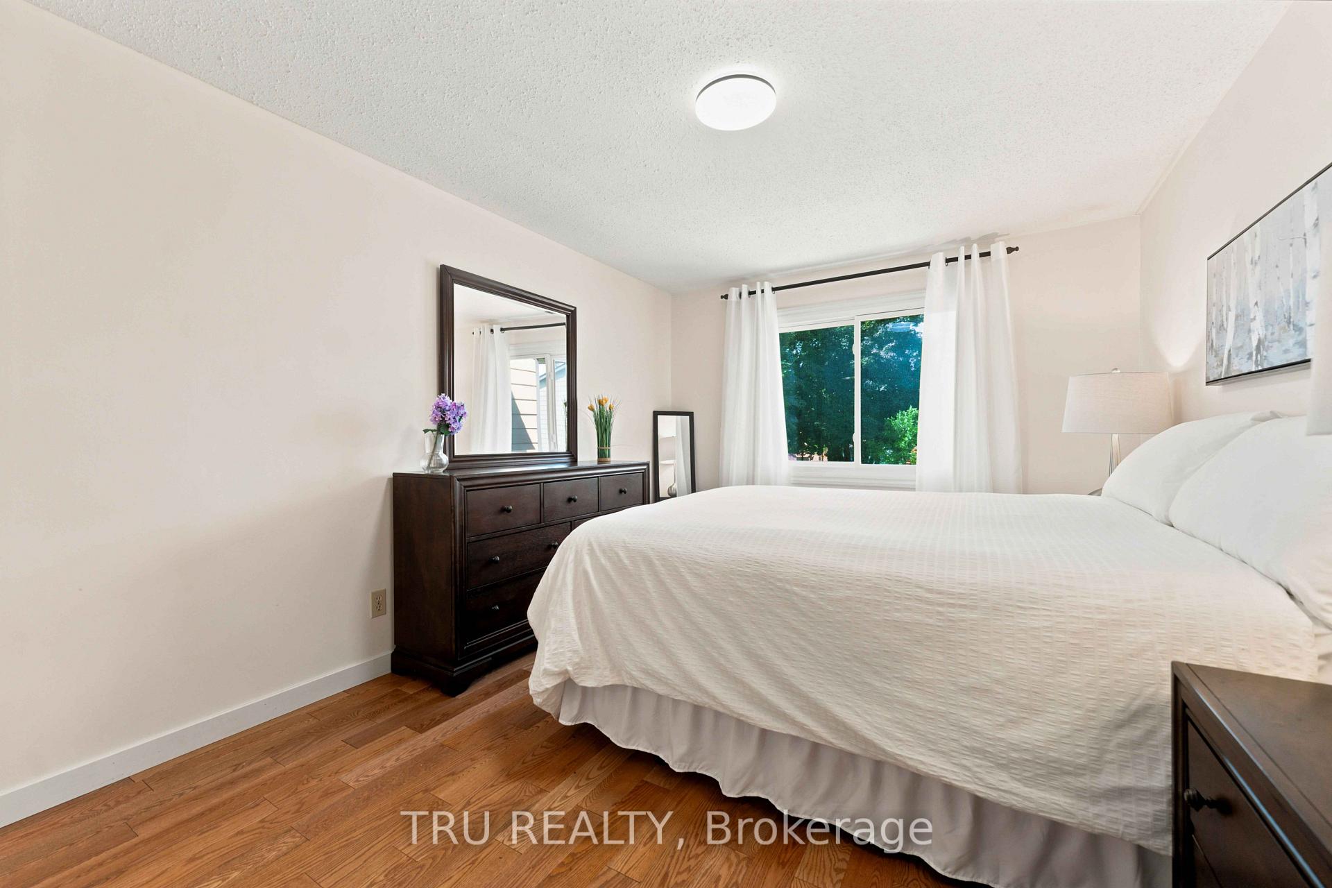 Photo 28 of 2154 Orient Park Drive, Ottawa, Blackburn Hamlet (South) — HOMEH