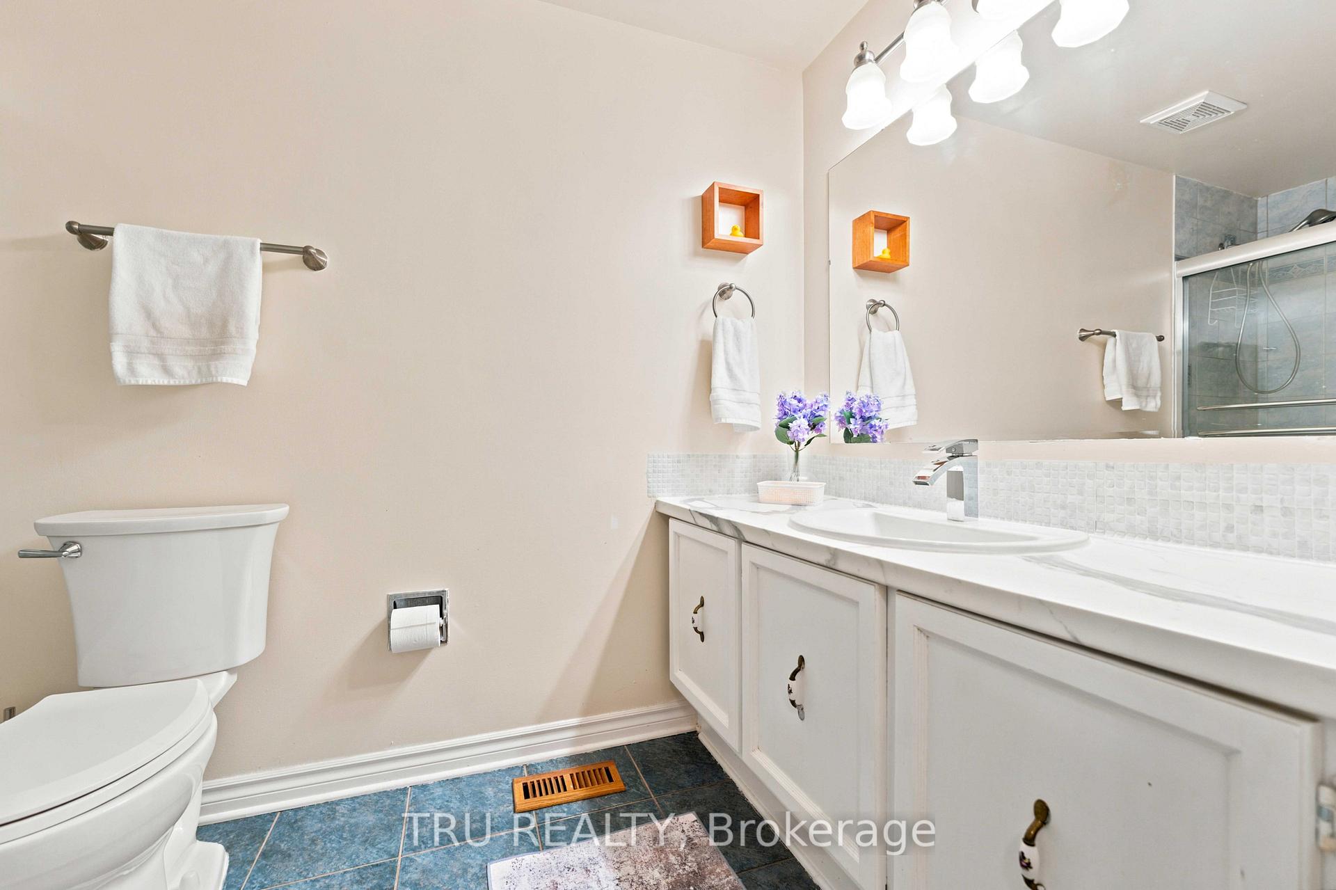Photo 35 of 2154 Orient Park Drive, Ottawa, Blackburn Hamlet (South) — HOMEH