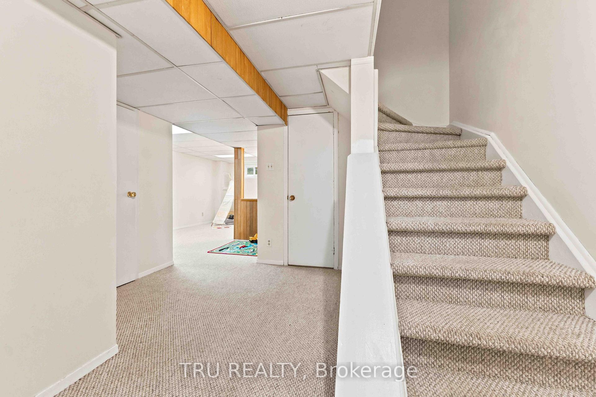 Photo 37 of 2154 Orient Park Drive, Ottawa, Blackburn Hamlet (South) — HOMEH