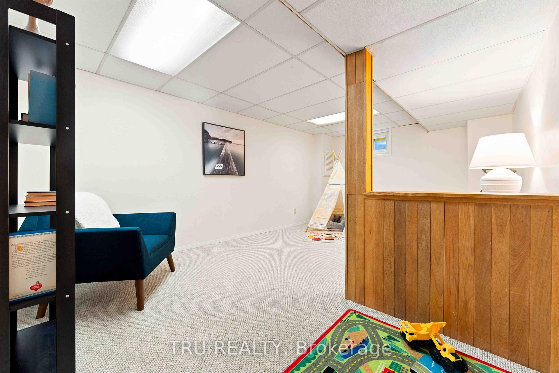 Photo 38 of 2154 Orient Park Drive, Ottawa, Blackburn Hamlet (South) — HOMEH