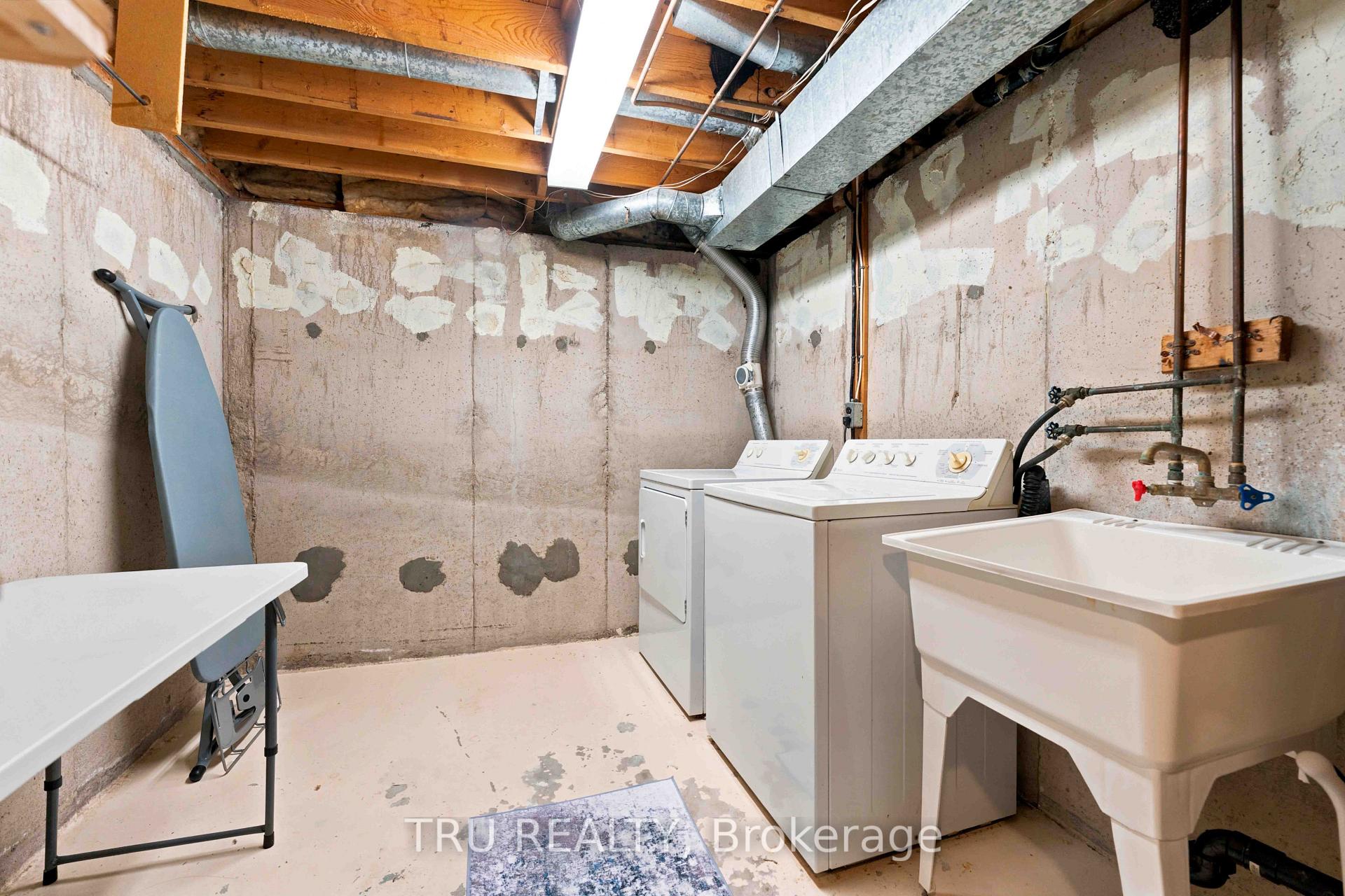 Photo 41 of 2154 Orient Park Drive, Ottawa, Blackburn Hamlet (South) — HOMEH