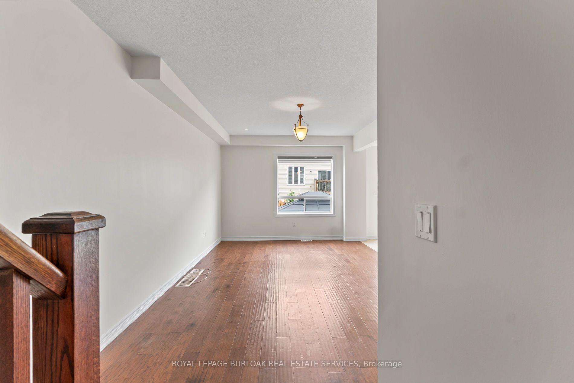 Photo 4 of 5055 Alyssa Drive, Lincoln, Beamsville — HOMEH