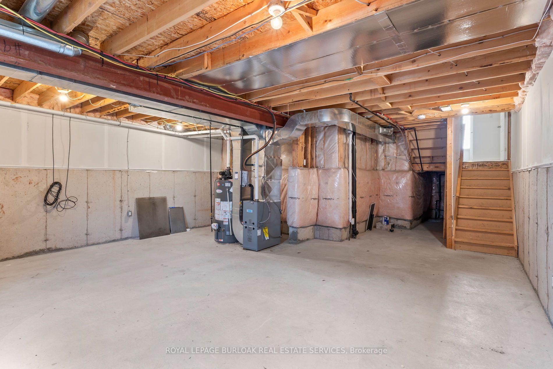 Photo 24 of 5055 Alyssa Drive, Lincoln, Beamsville — HOMEH