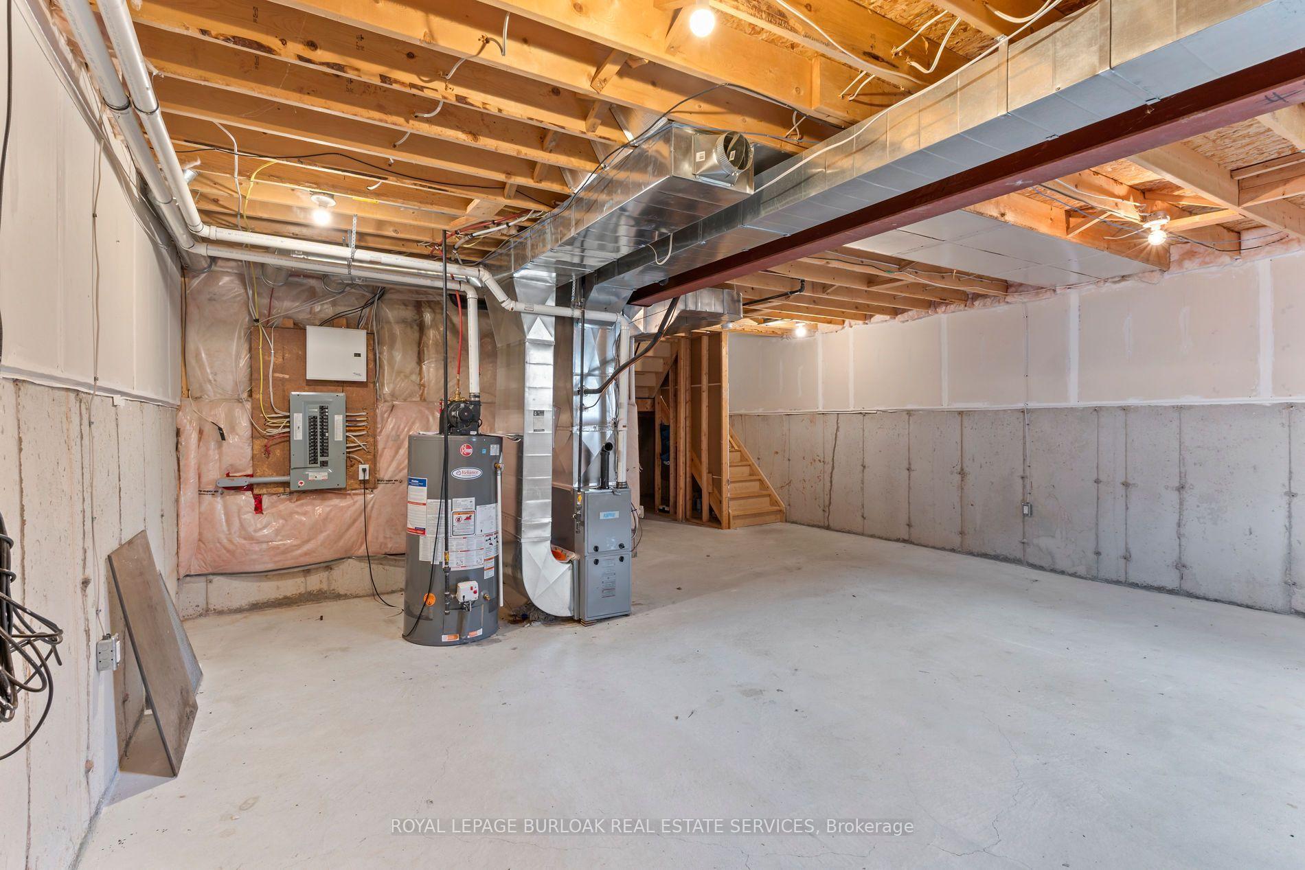 Photo 25 of 5055 Alyssa Drive, Lincoln, Beamsville — HOMEH