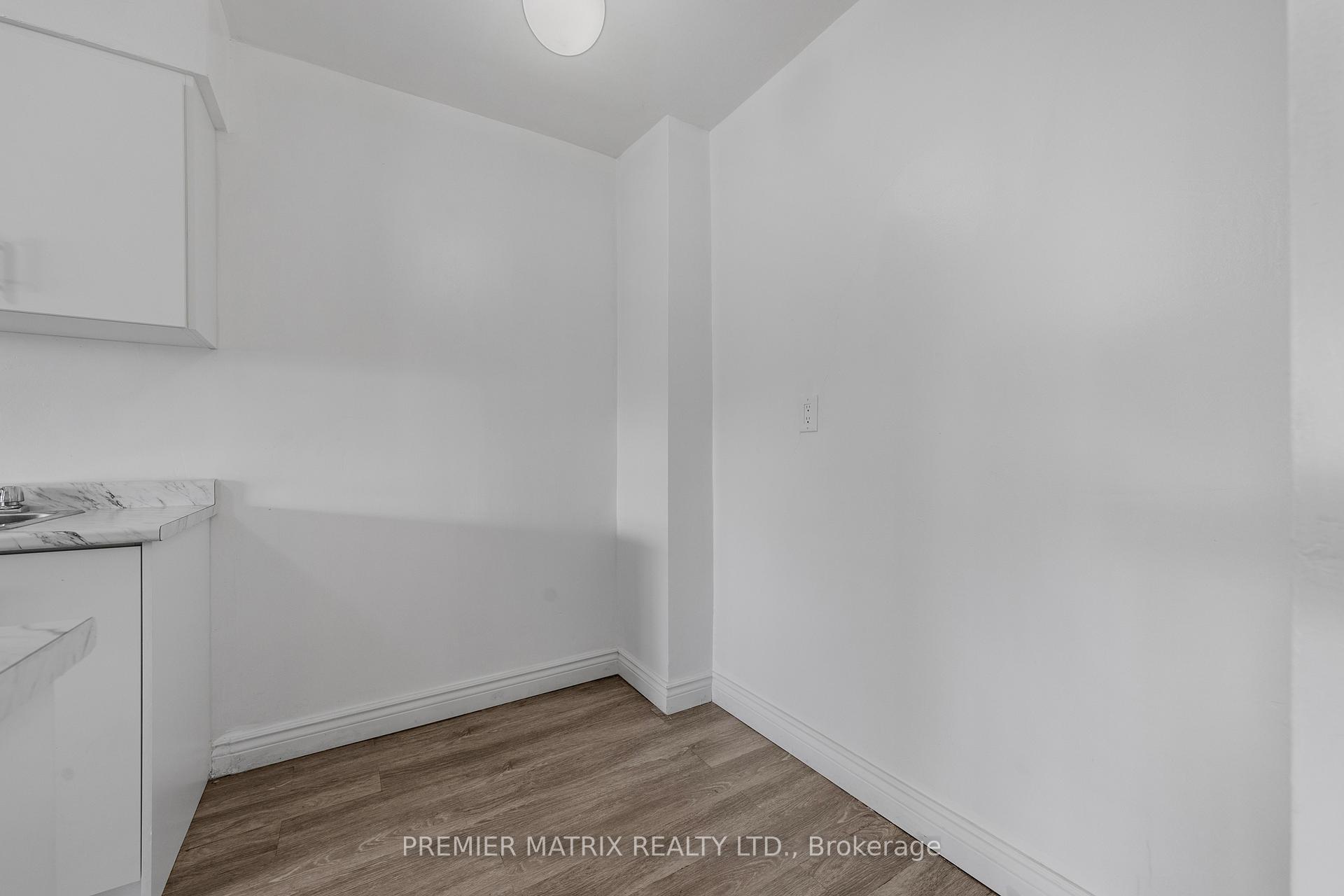 Photo 13 of Unit 1807, 65 Thorncliffe Park Drive, Toronto, Thorncliffe Park — HOMEH