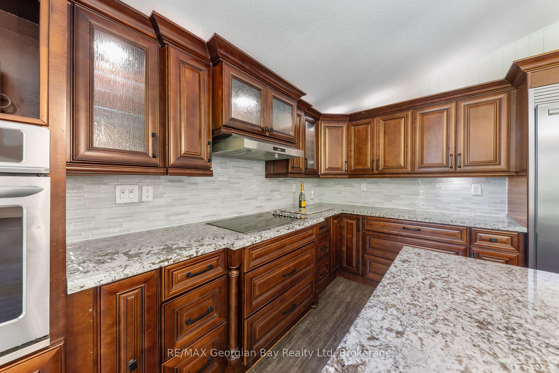 Photo 10 of 1745 Twin Oaks Crescent, Severn, Rural Severn — HOMEH