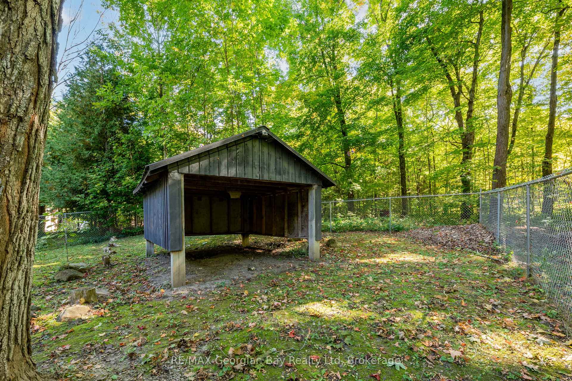 Photo 29 of 1745 Twin Oaks Crescent, Severn, Rural Severn — HOMEH