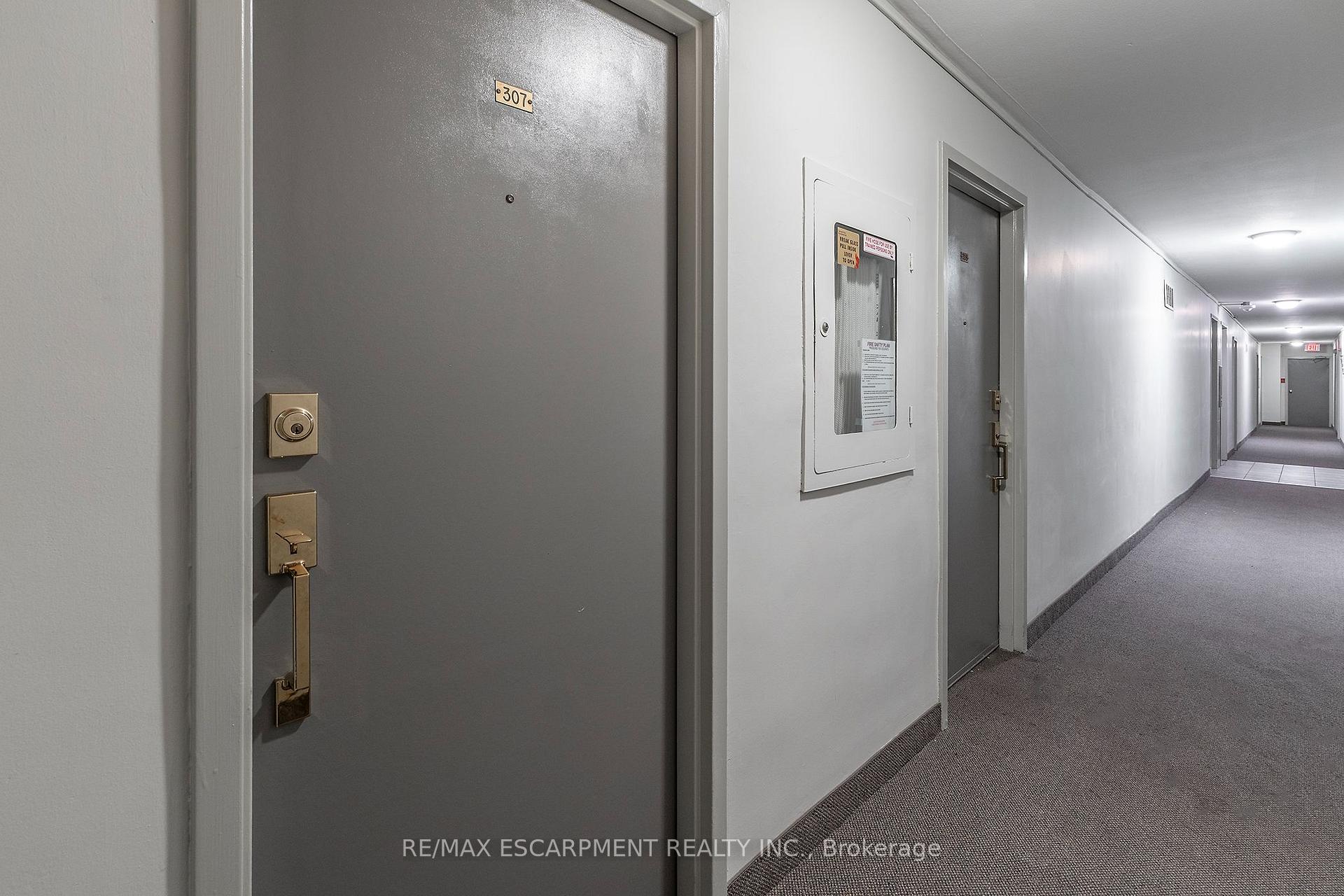 Photo 4 of Unit 307, 1950 Main Street W, Hamilton, Ainslie Wood — HOMEH