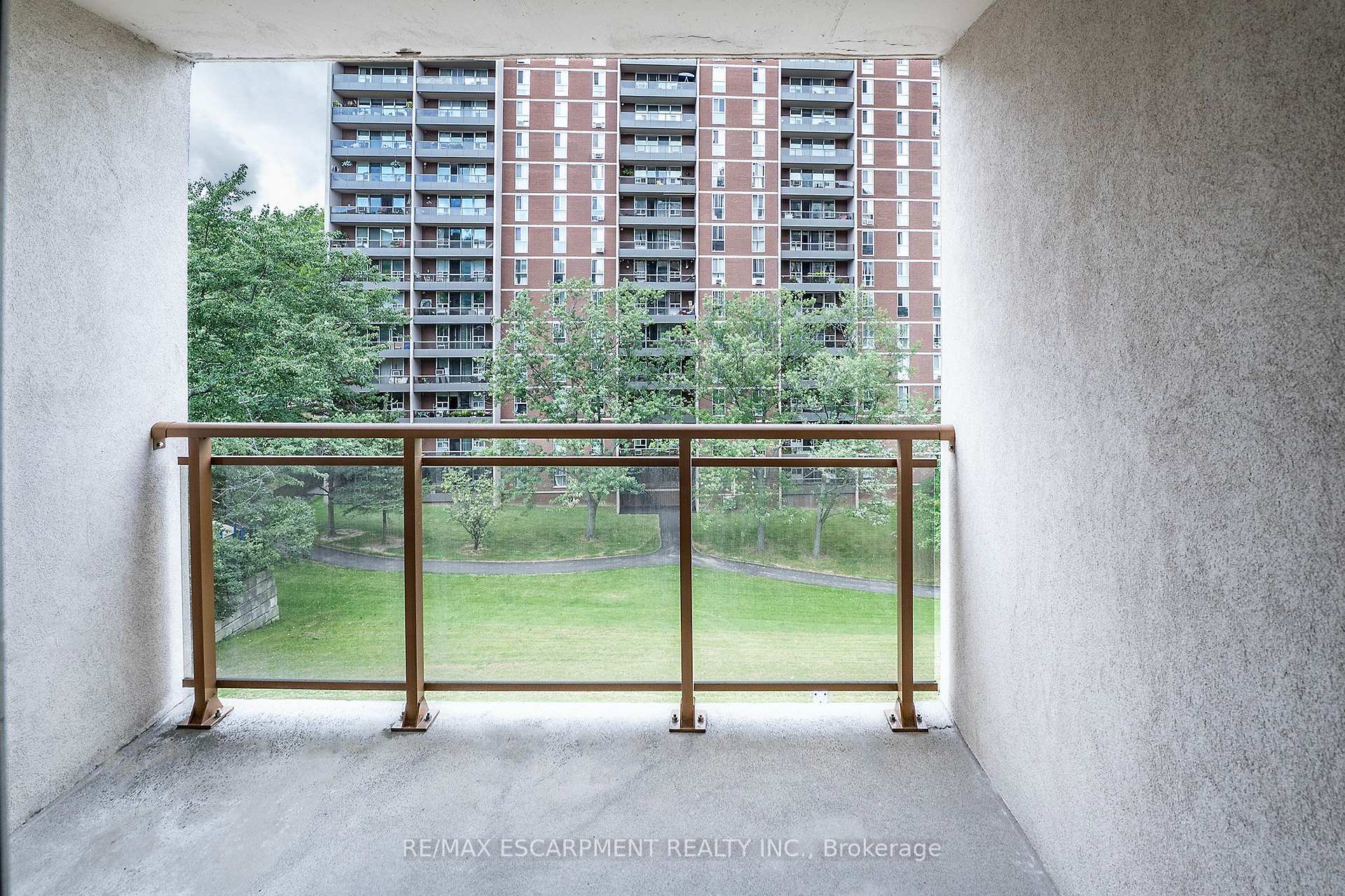 Photo 14 of Unit 307, 1950 Main Street W, Hamilton, Ainslie Wood — HOMEH