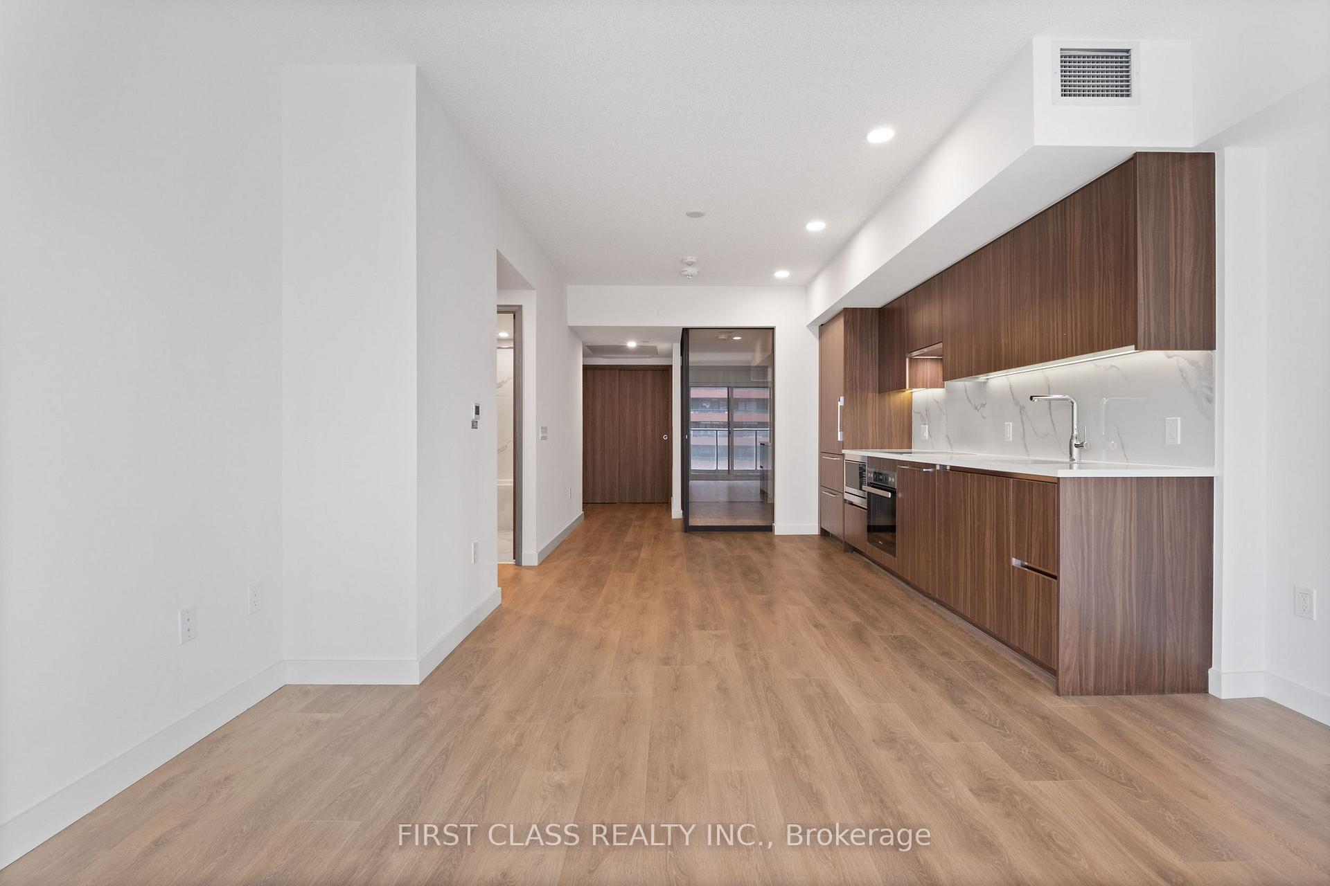 Front of Unit 728W, 3 Concord Cityplace Way