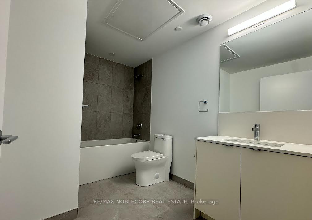 Photo 7 of Unit 337 D, 1614 Charles Street, Whitby, Port Whitby — HOMEH