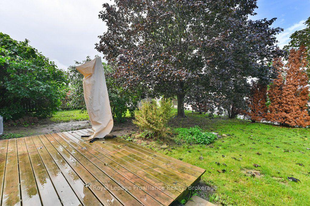 Photo 39 of 8 Panter Circle, Belleville, Belleville Ward — HOMEH