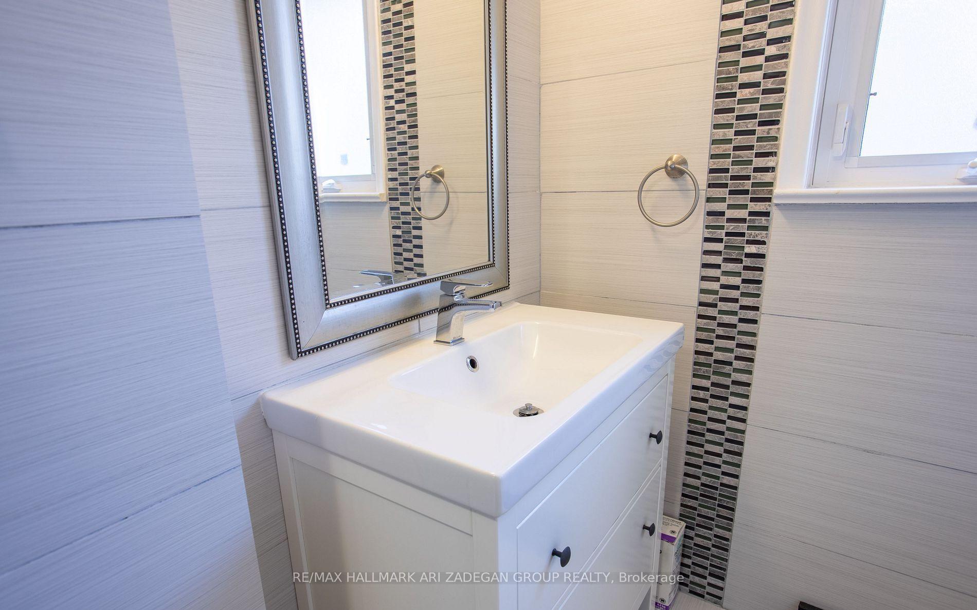 Photo 16 of 210 Harrygan Crescent, Richmond Hill, Mill Pond — HOMEH