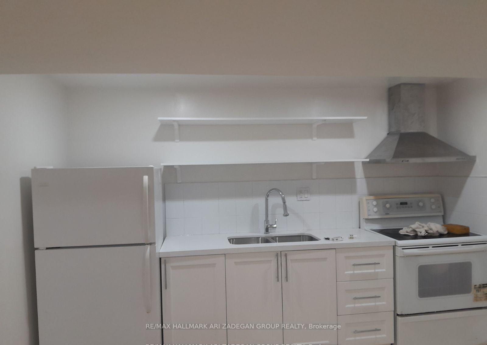 Photo 23 of 210 Harrygan Crescent, Richmond Hill, Mill Pond — HOMEH
