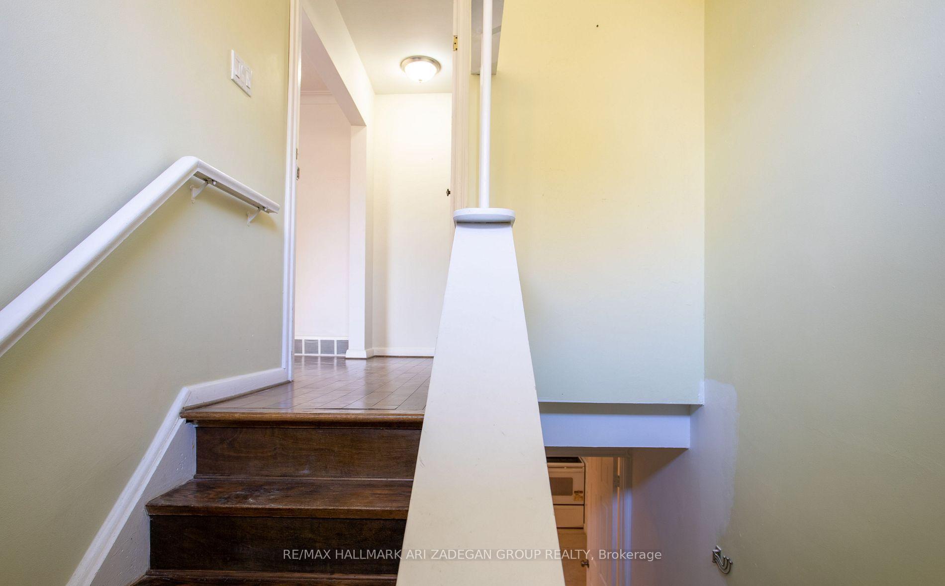 Photo 24 of 210 Harrygan Crescent, Richmond Hill, Mill Pond — HOMEH