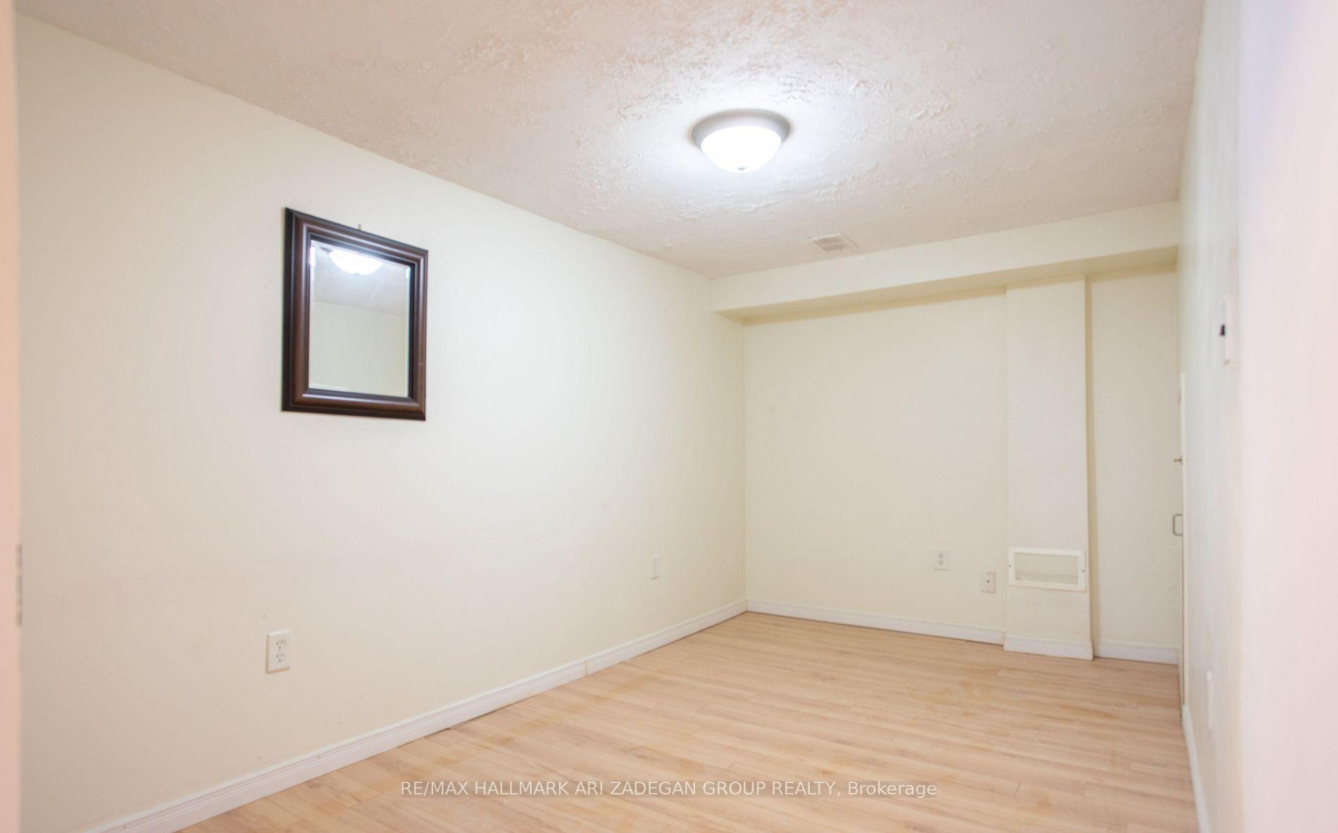 Photo 26 of 210 Harrygan Crescent, Richmond Hill, Mill Pond — HOMEH