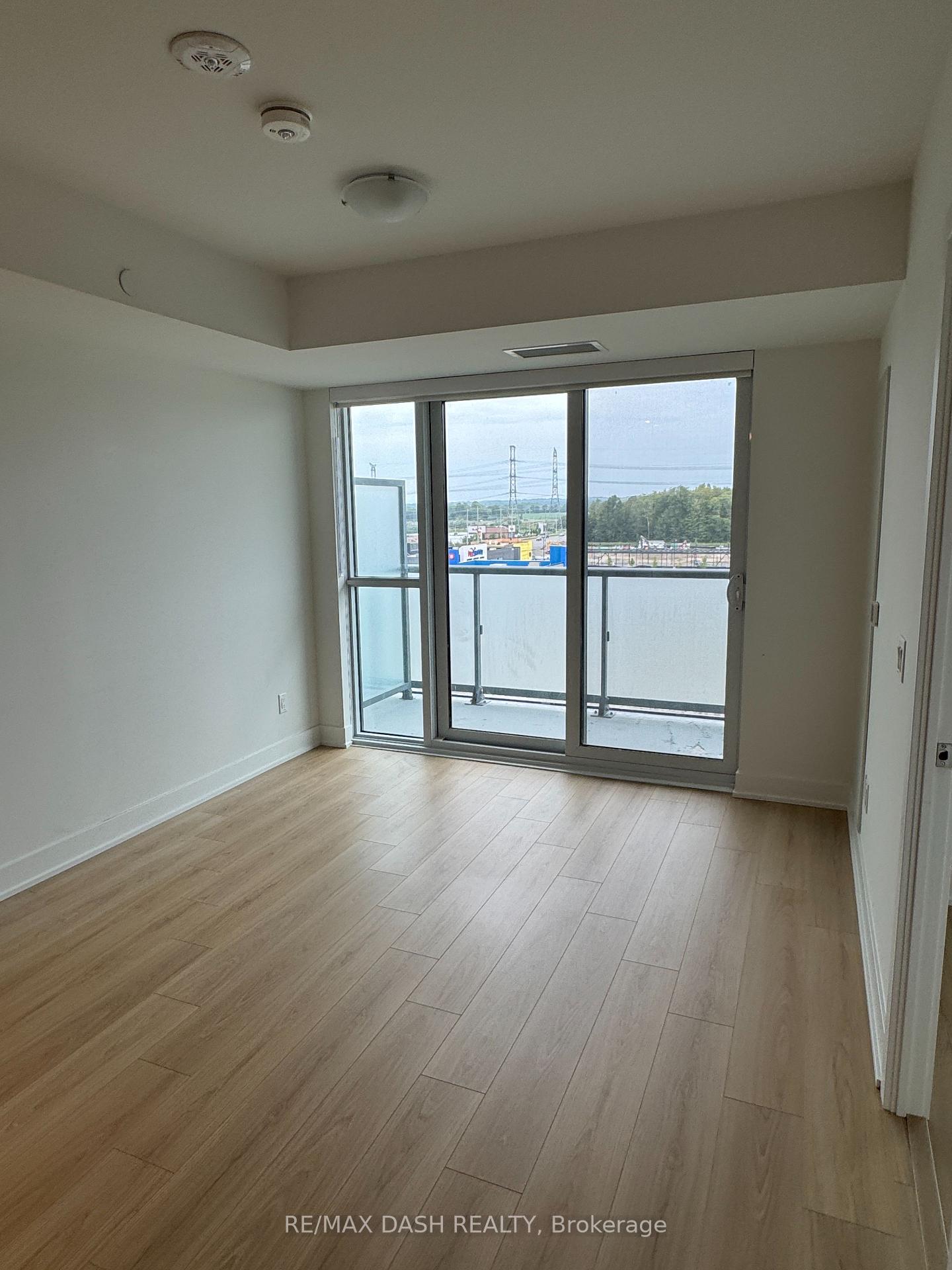 Photo 9 of Unit 736, 2545 Simcoe Street N, Oshawa, Windfields — HOMEH