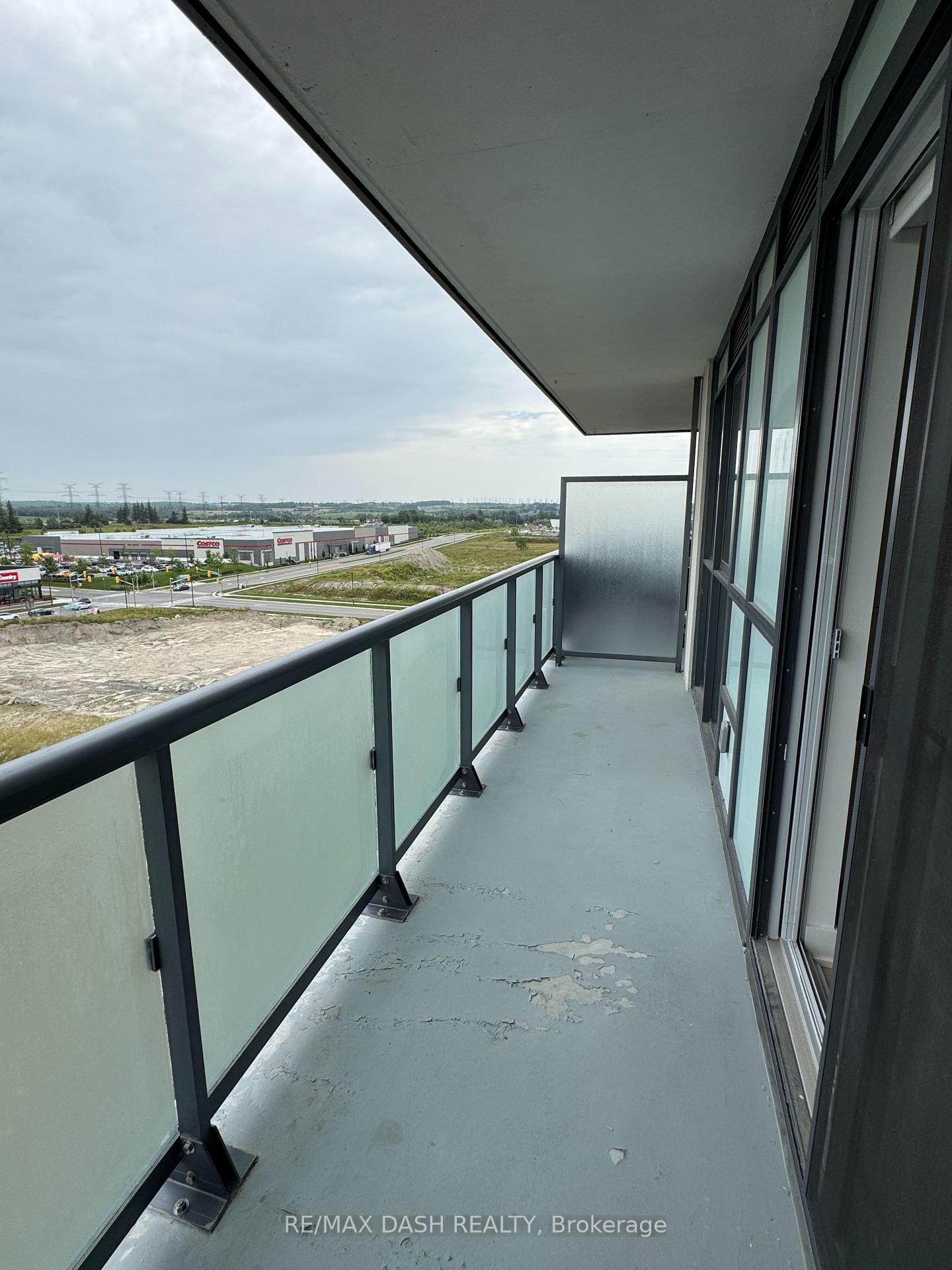Photo 12 of Unit 736, 2545 Simcoe Street N, Oshawa, Windfields — HOMEH