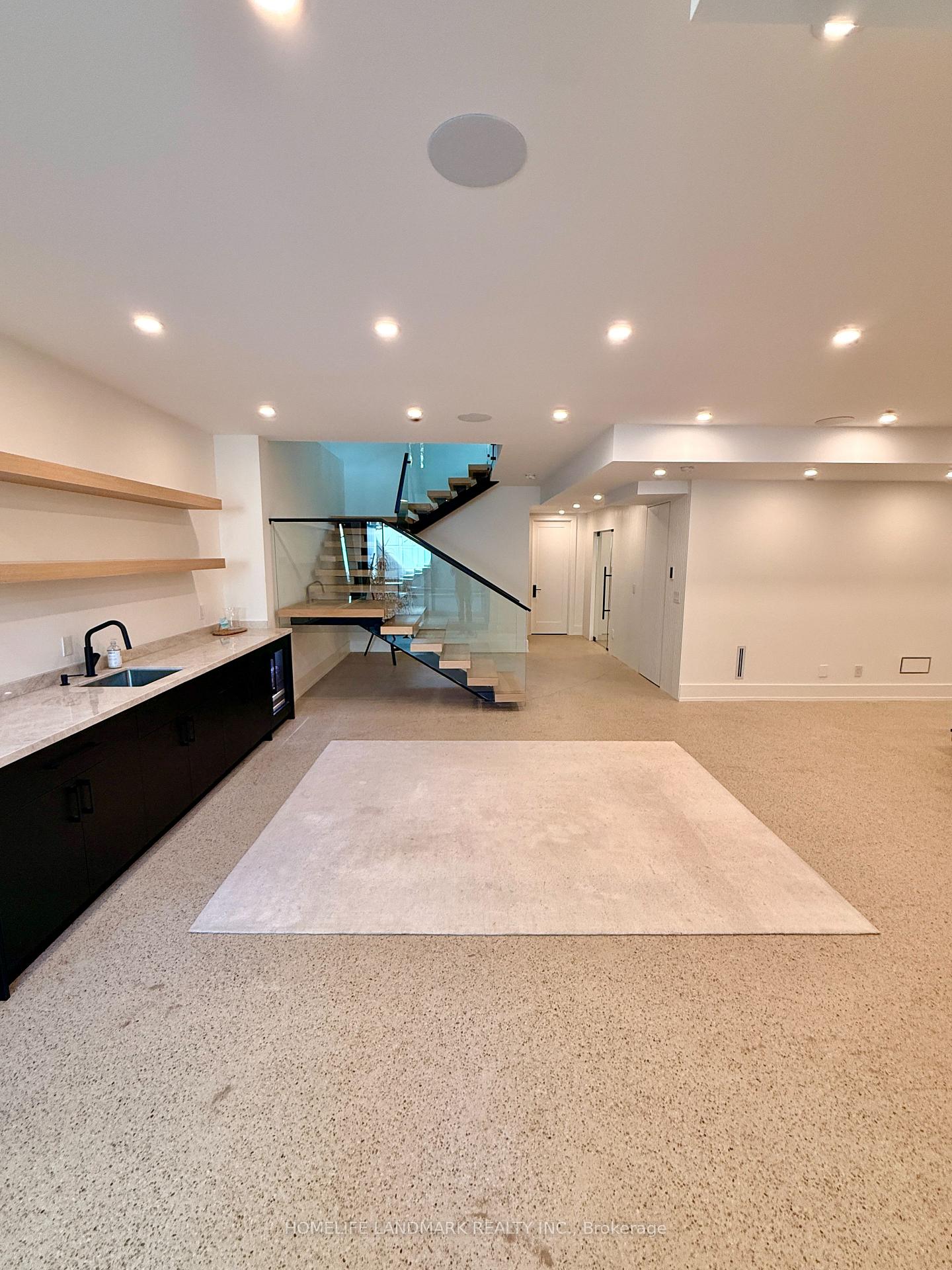 Photo 49 of 12 Bernice Avenue, Etobicoke, Stonegate-Queensway — HOMEH