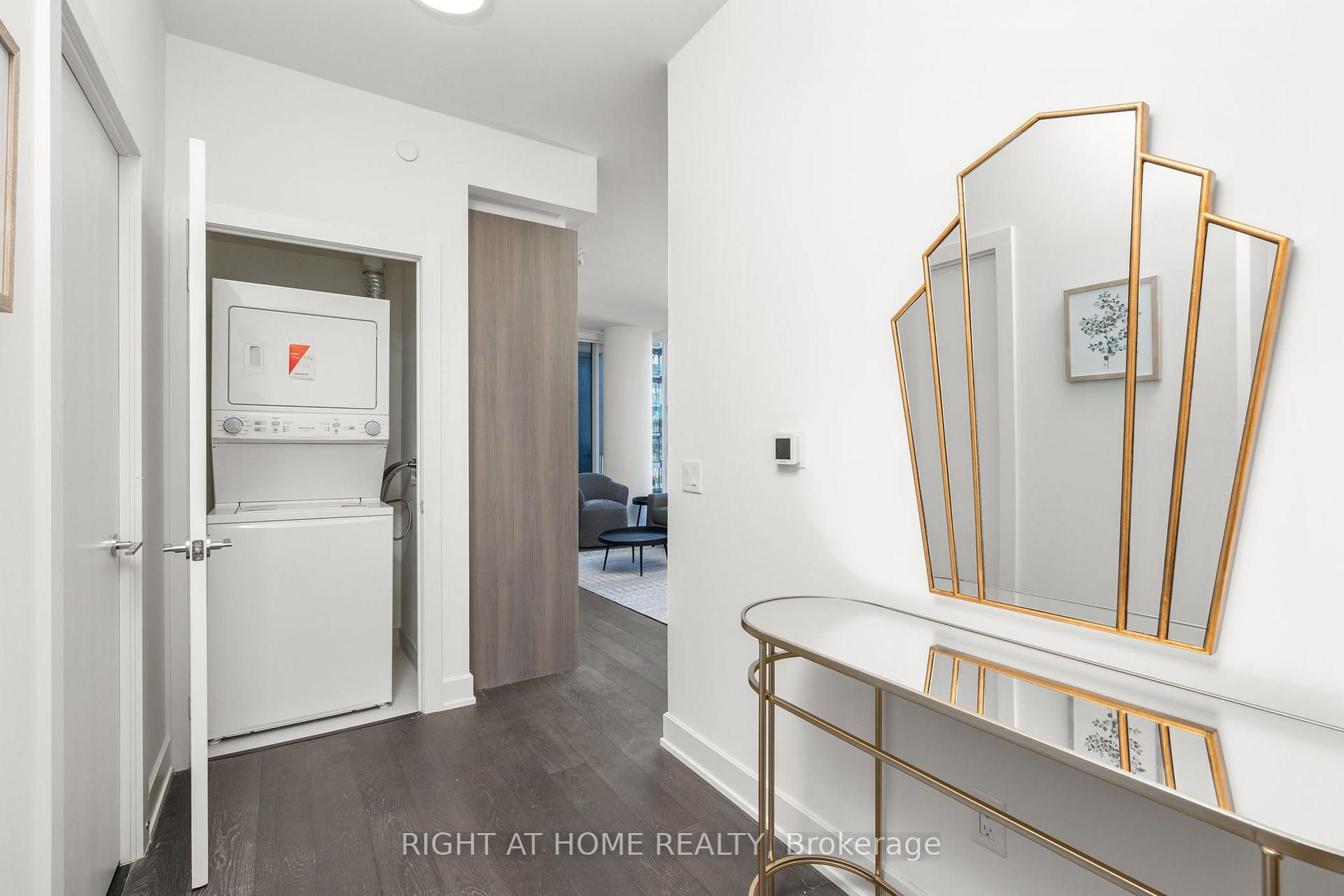 Photo 5 of Unit 3412, 35 Mercer Street, Toronto, Waterfront Communities — HOMEH