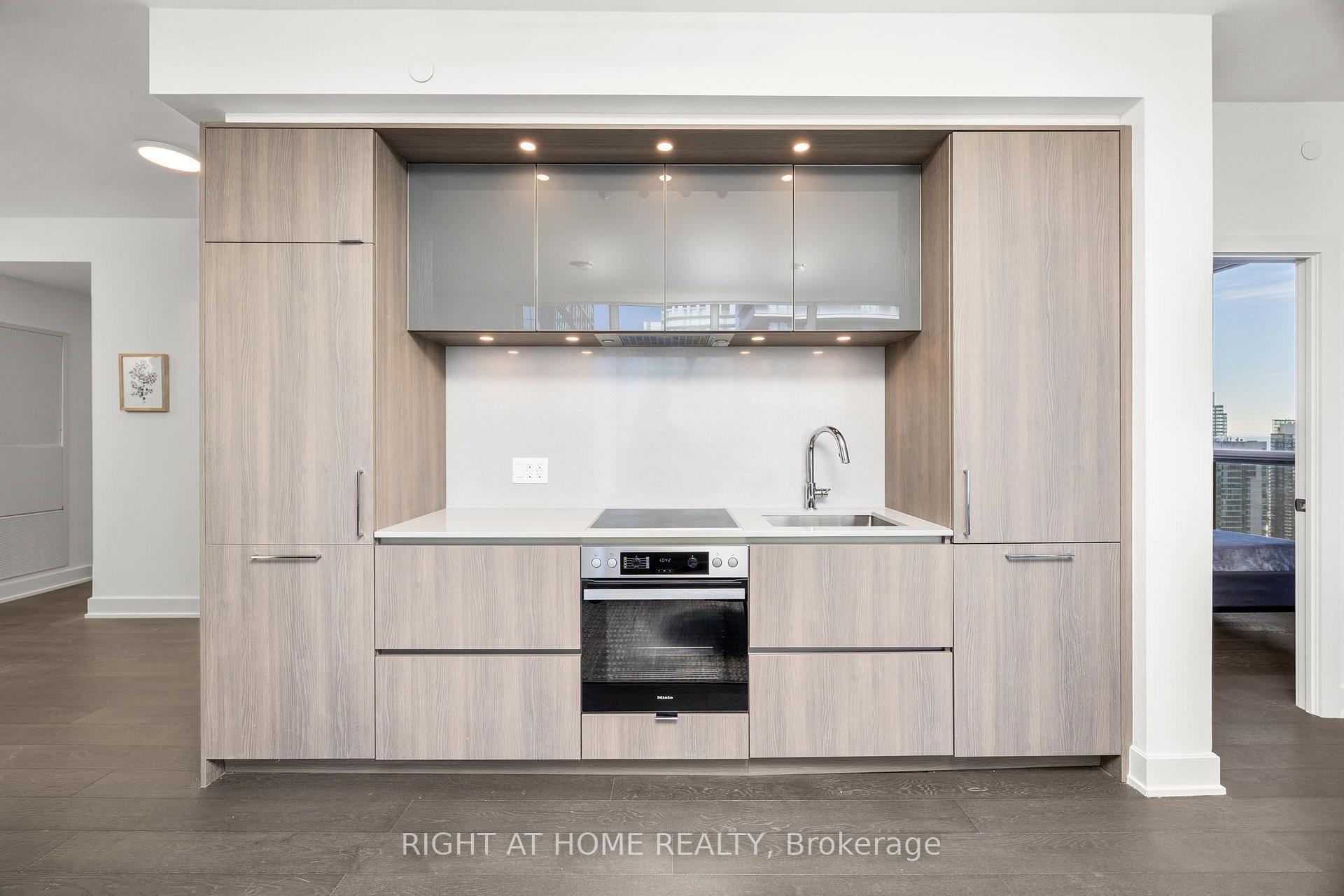 Photo 9 of Unit 3412, 35 Mercer Street, Toronto, Waterfront Communities — HOMEH