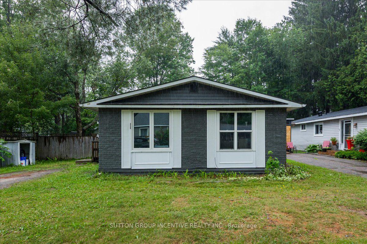 Photo 2 of 159 Toronto Street, Bracebridge — HOMEH