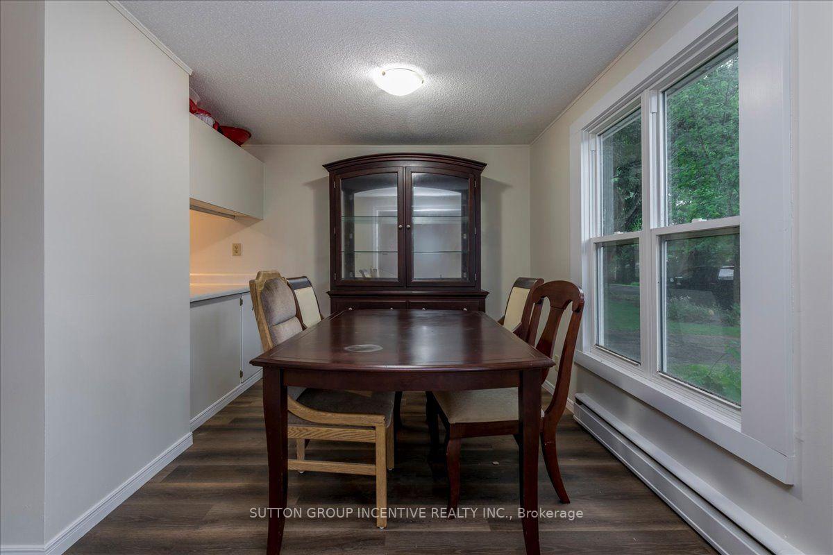 Photo 9 of 159 Toronto Street, Bracebridge — HOMEH