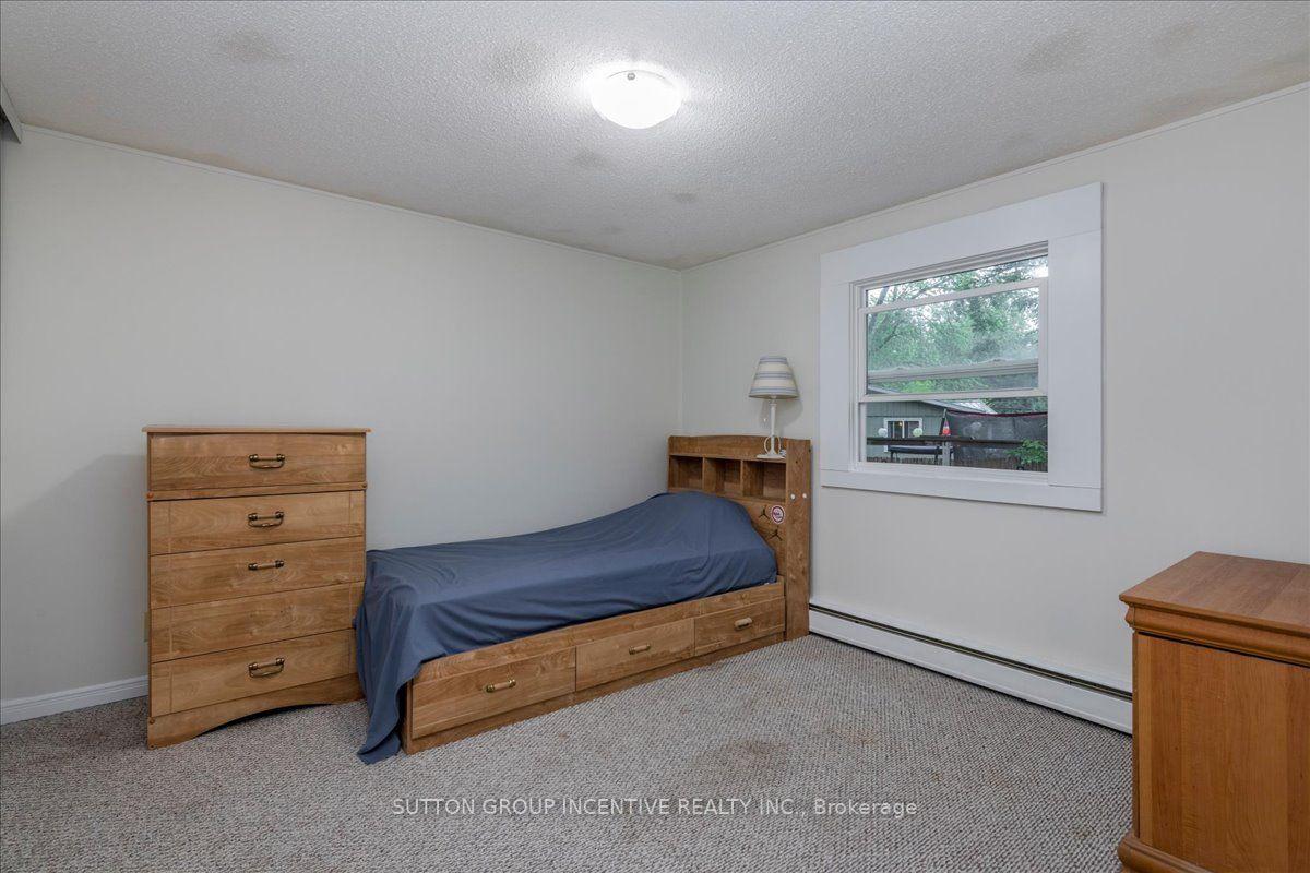 Photo 11 of 159 Toronto Street, Bracebridge — HOMEH