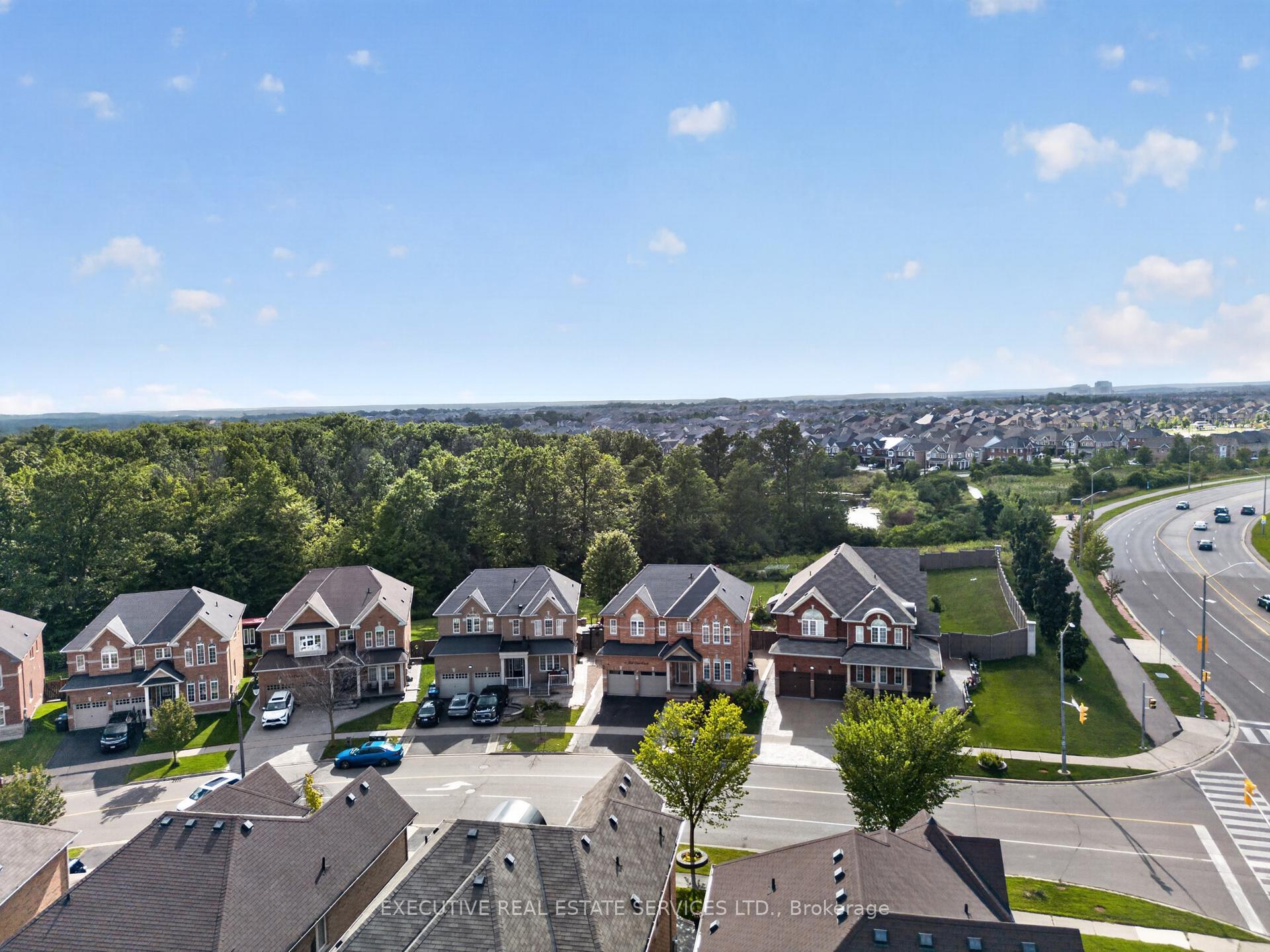 Photo 4 of Unit Upper, 4 Teal Crest Circle, Brampton, Credit Valley — HOMEH