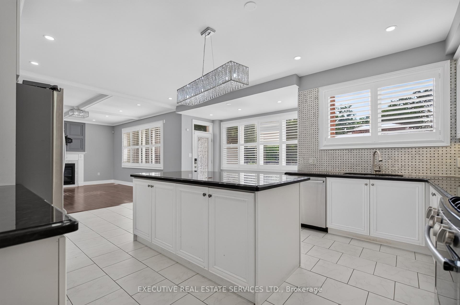 Photo 15 of Unit Upper, 4 Teal Crest Circle, Brampton, Credit Valley — HOMEH