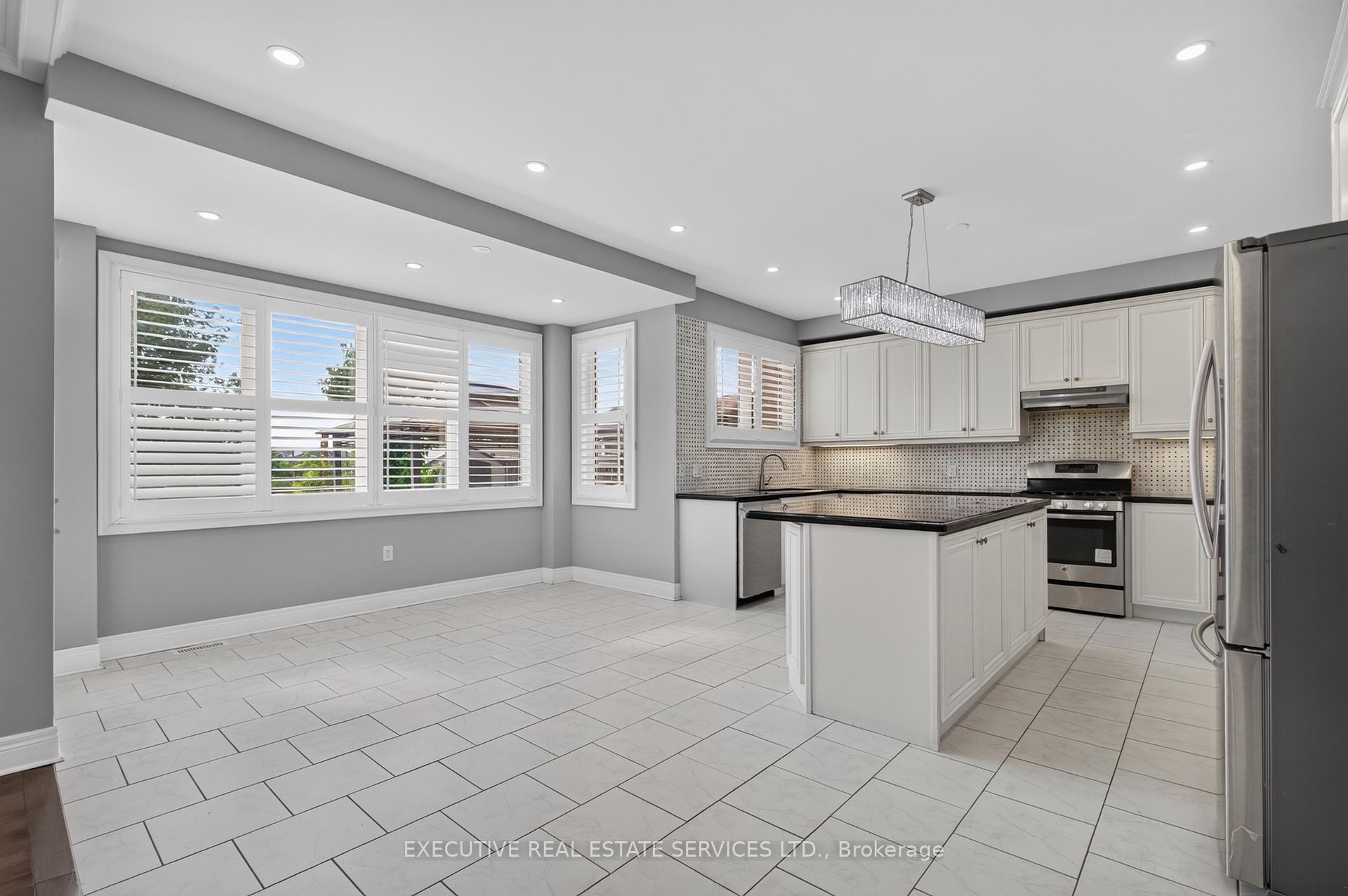 Photo 17 of Unit Upper, 4 Teal Crest Circle, Brampton, Credit Valley — HOMEH