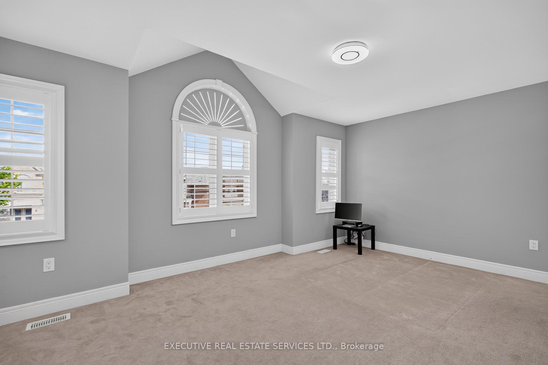 Photo 32 of Unit Upper, 4 Teal Crest Circle, Brampton, Credit Valley — HOMEH