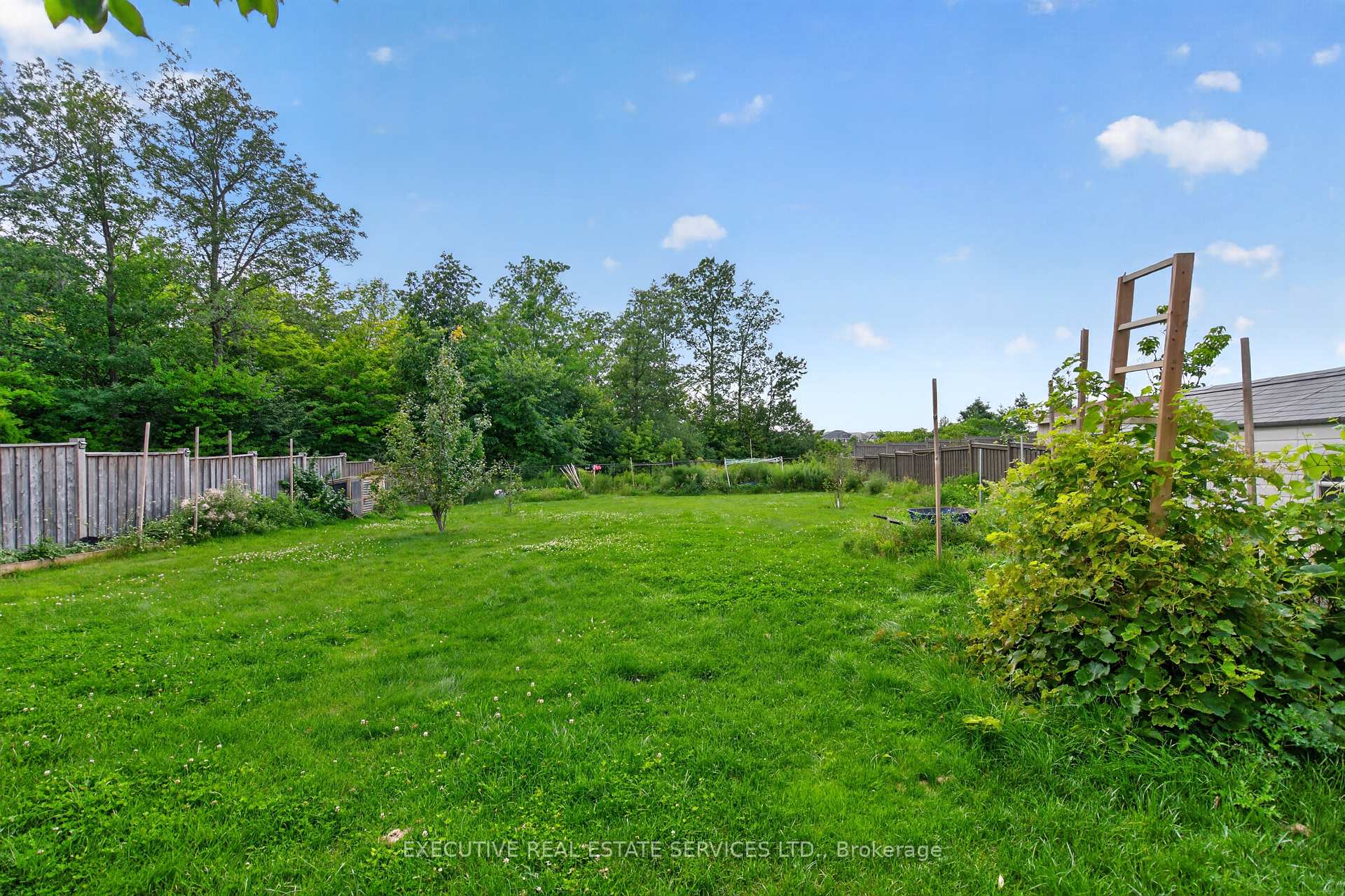 Photo 44 of Unit Upper, 4 Teal Crest Circle, Brampton, Credit Valley — HOMEH