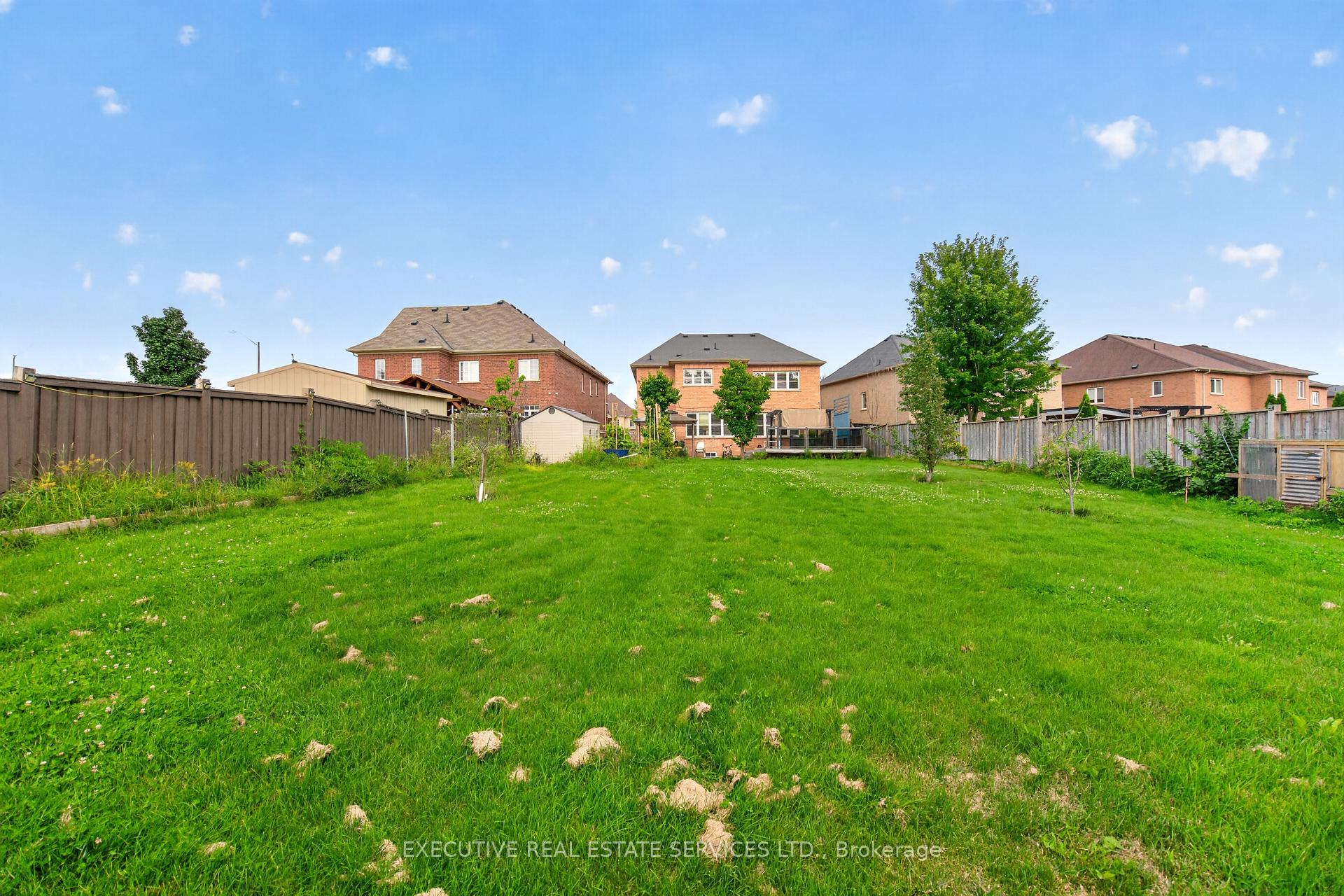 Photo 45 of Unit Upper, 4 Teal Crest Circle, Brampton, Credit Valley — HOMEH