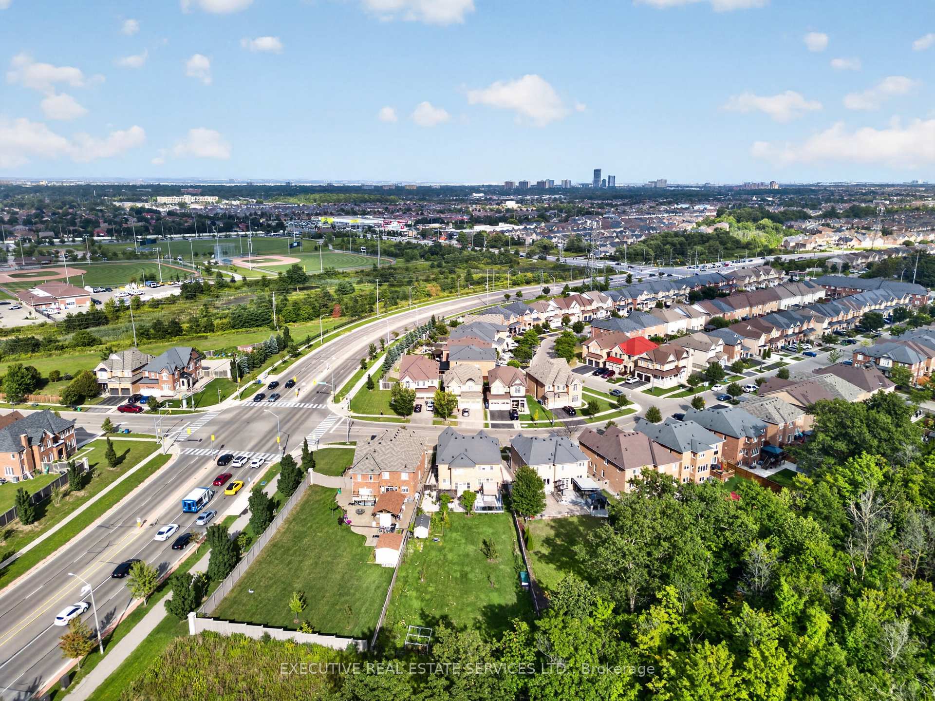 Photo 46 of Unit Upper, 4 Teal Crest Circle, Brampton, Credit Valley — HOMEH