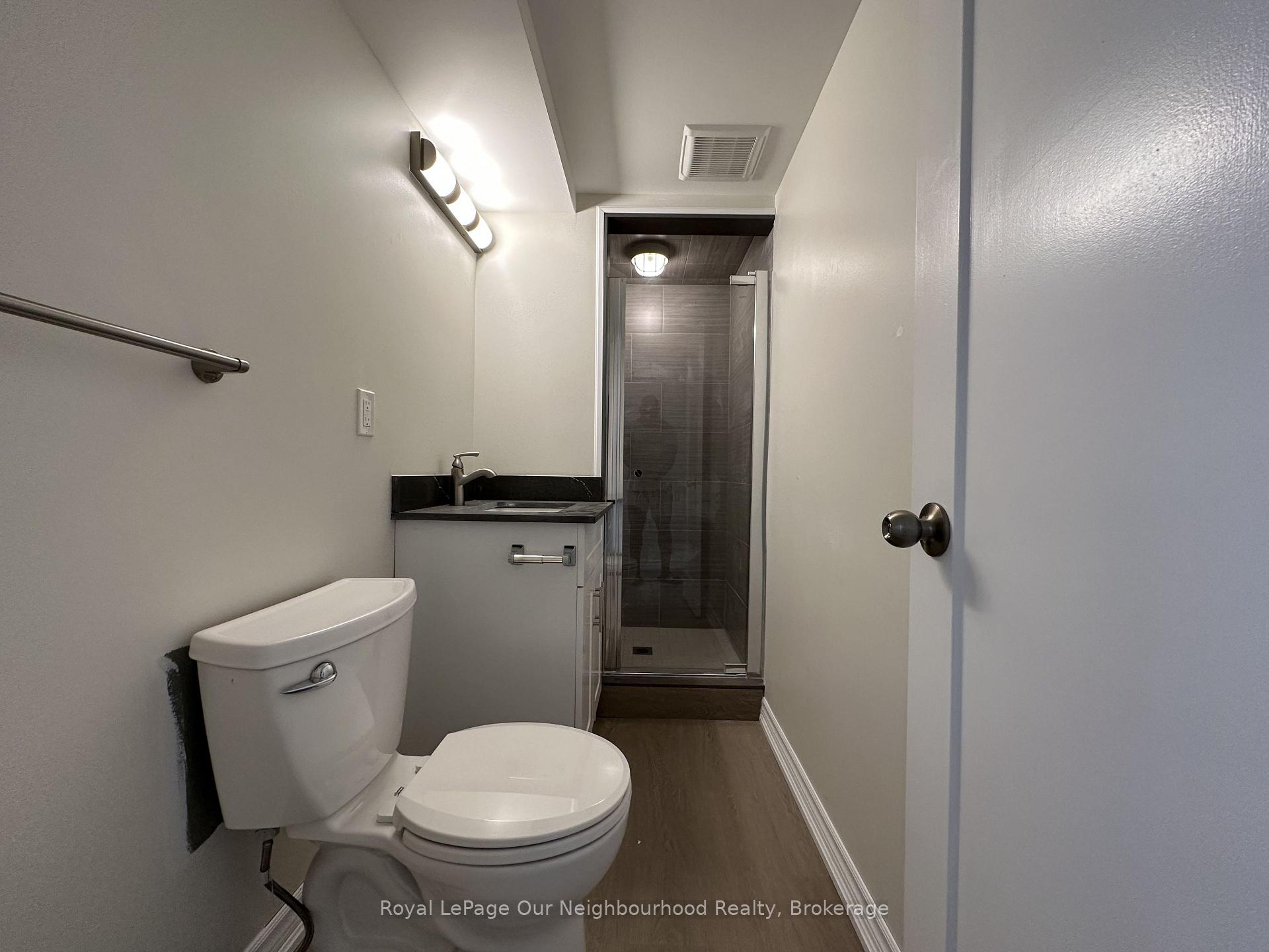 Photo 8 of Unit Bsmt, 122 Sanderling Crescent, Kawartha Lakes, Lindsay — HOMEH