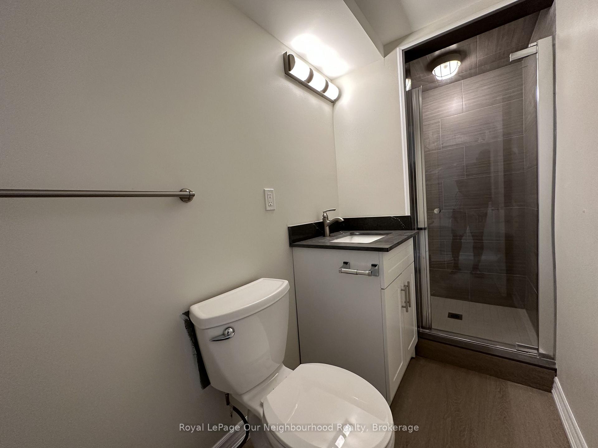 Photo 9 of Unit Bsmt, 122 Sanderling Crescent, Kawartha Lakes, Lindsay — HOMEH
