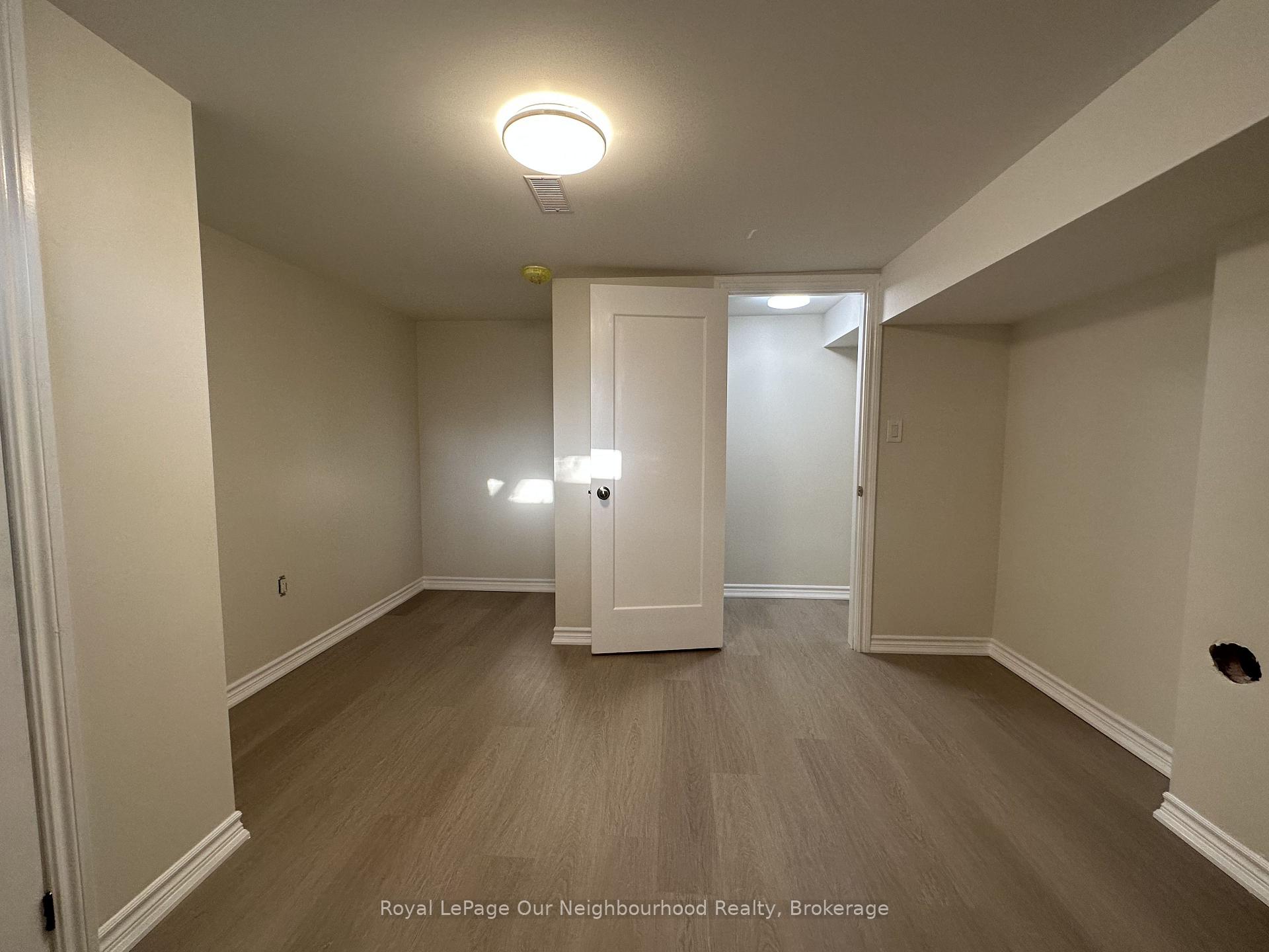 Photo 12 of Unit Bsmt, 122 Sanderling Crescent, Kawartha Lakes, Lindsay — HOMEH